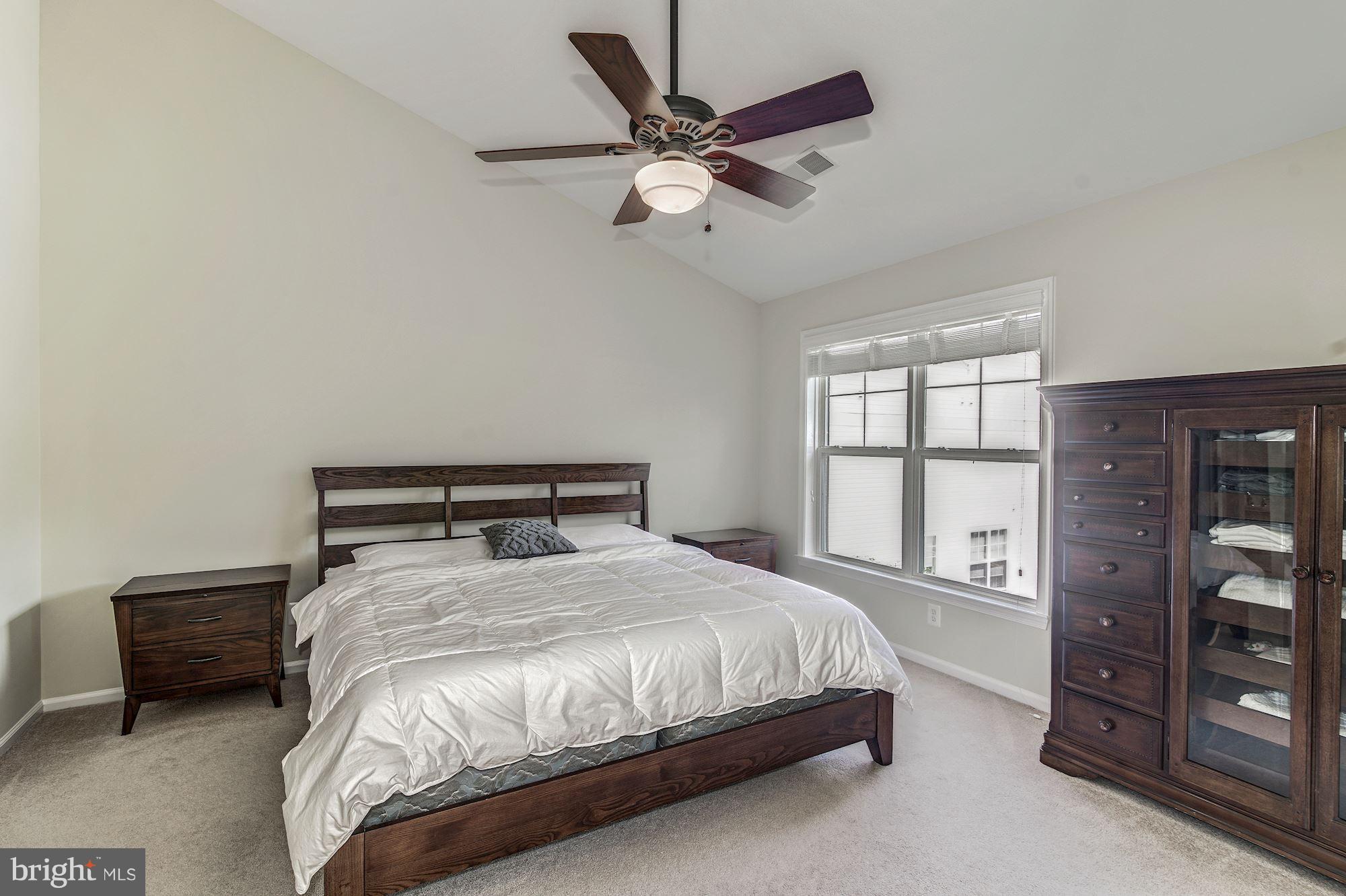 SIGNATURE AT BROADLANDS - Residential