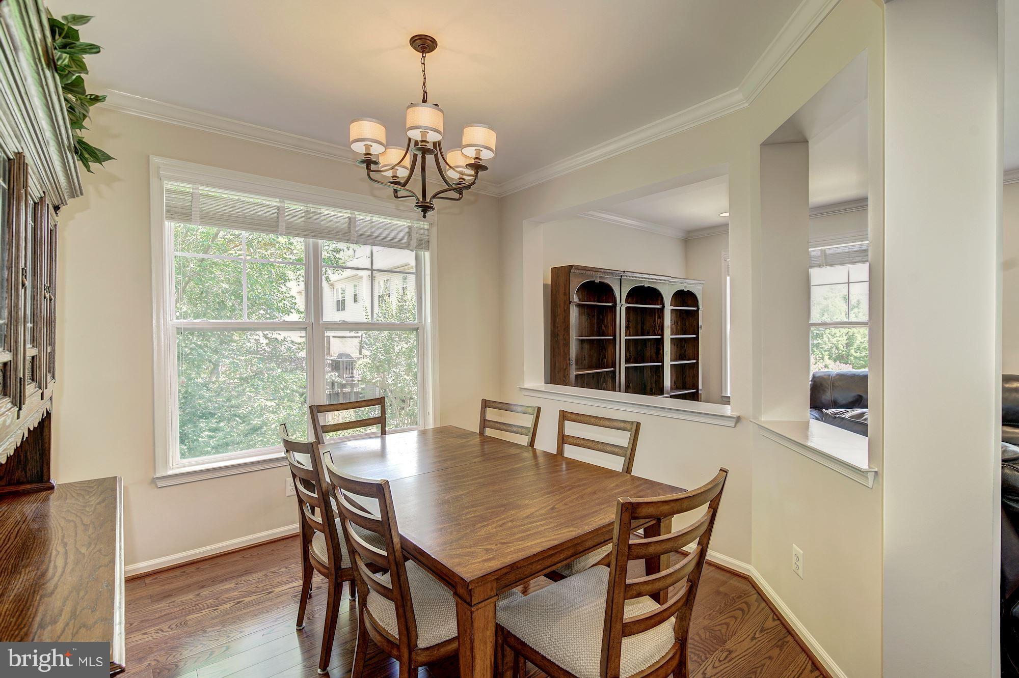 SIGNATURE AT BROADLANDS - Residential