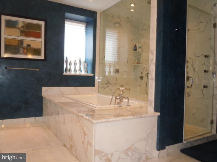 OLD CITY - Residential