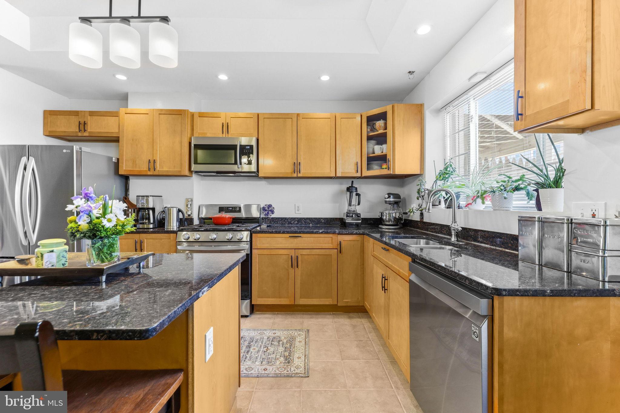 HIGHLANDTOWN - Residential