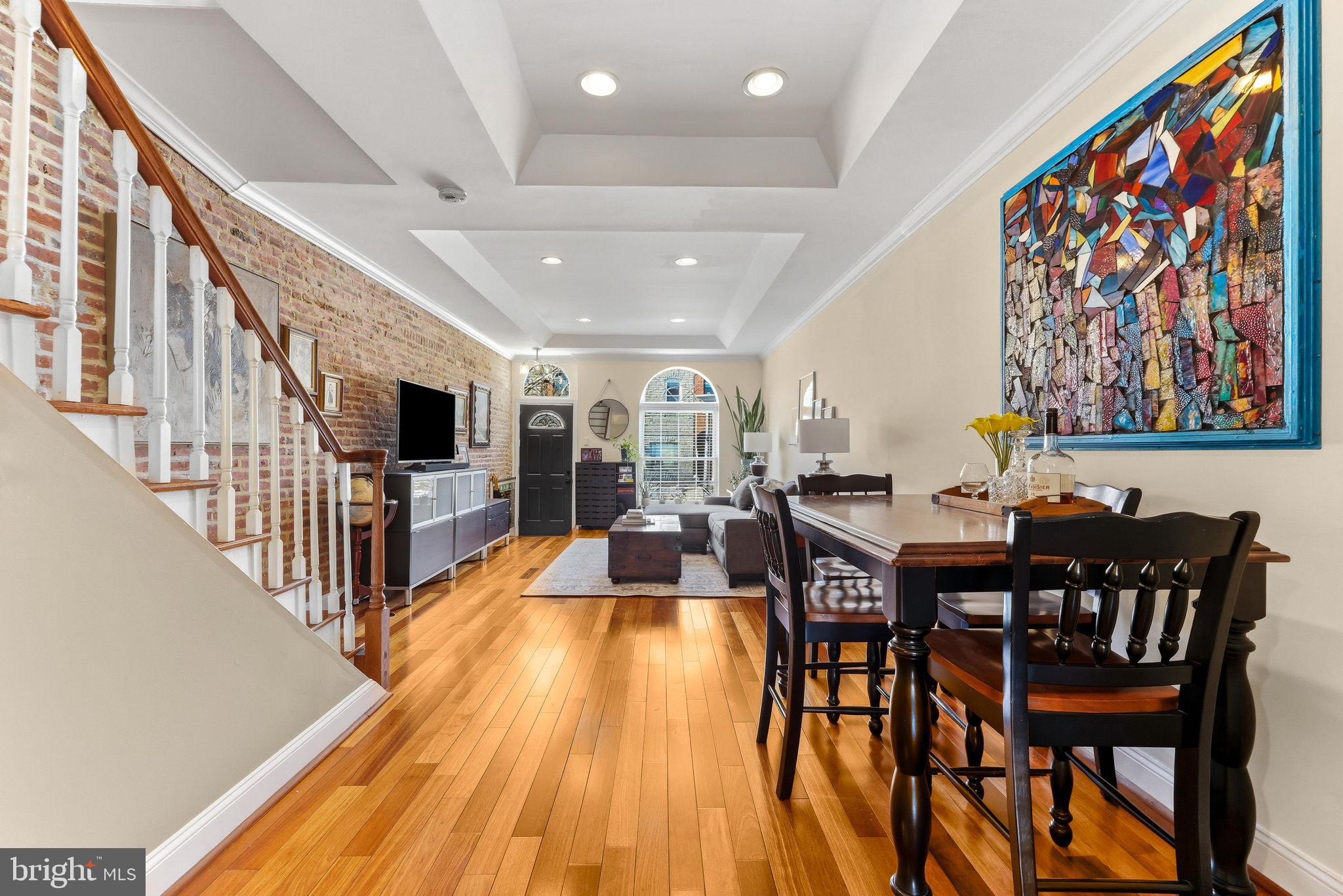 HIGHLANDTOWN - Residential