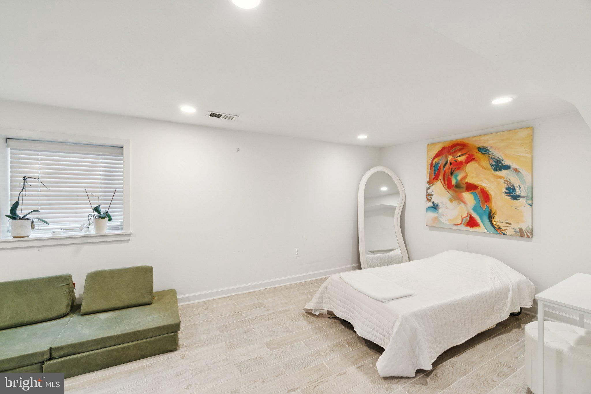 BON AIR - Residential