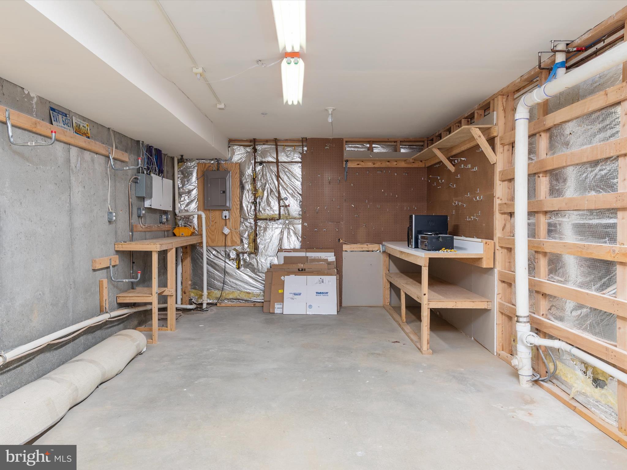 GREY ROCK VILLAS - Residential