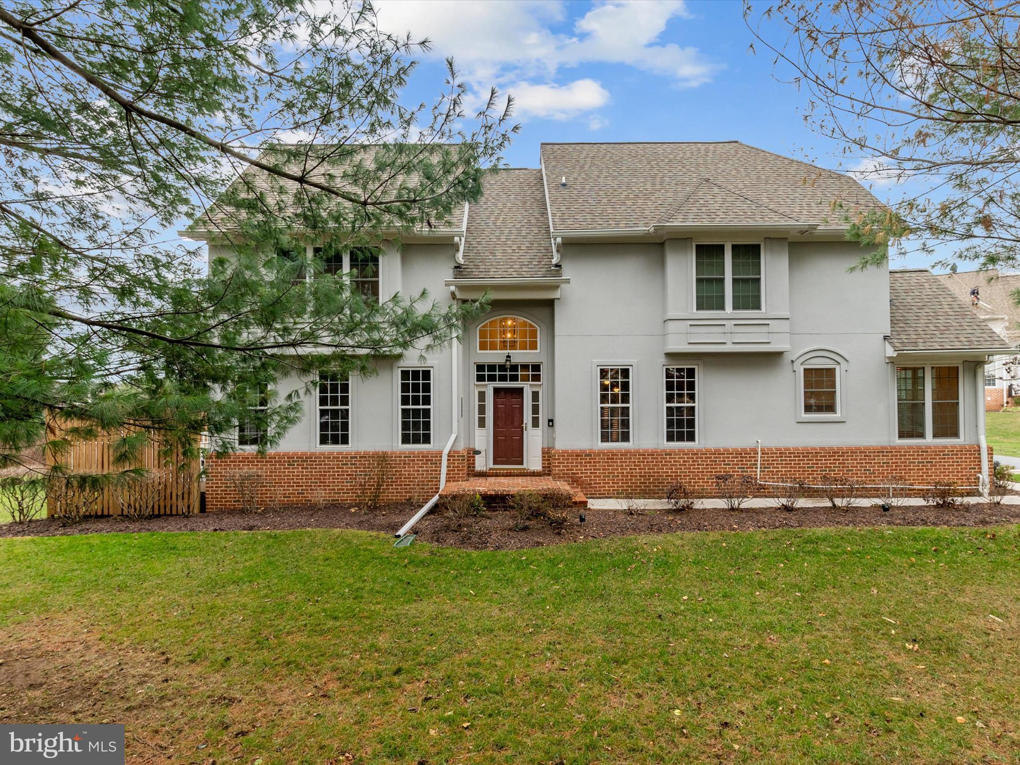 GREY ROCK VILLAS - Residential