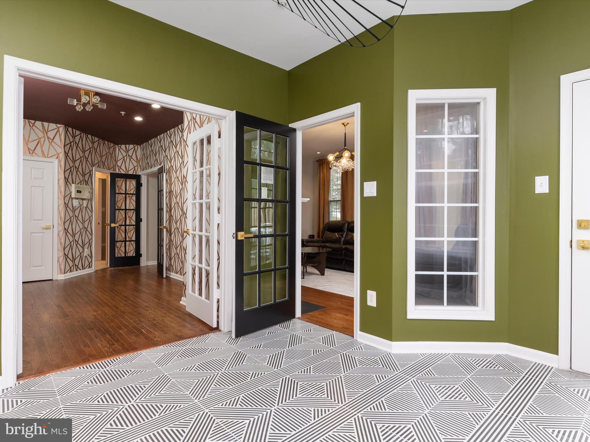 GREY ROCK VILLAS - Residential