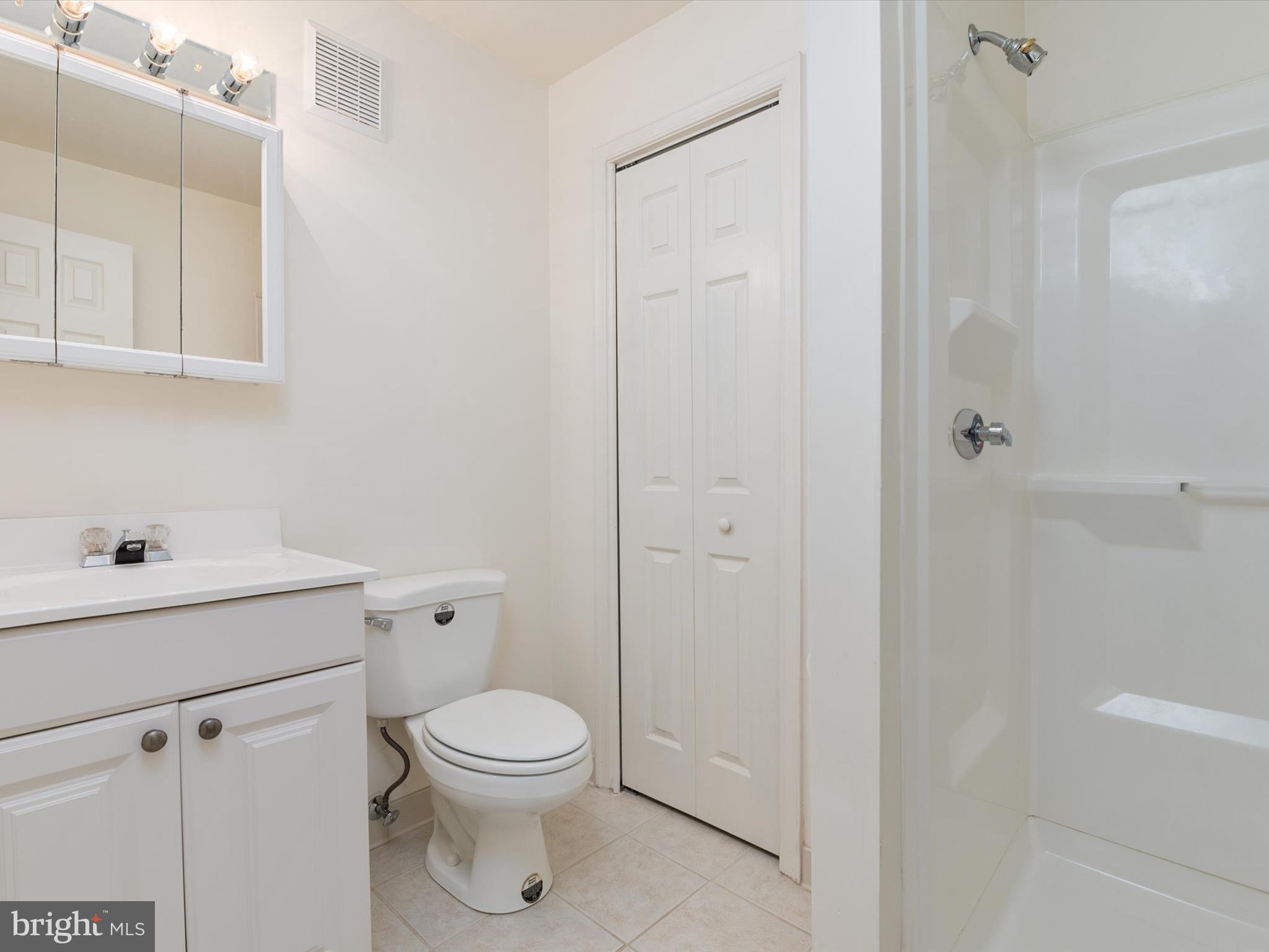 GREY ROCK VILLAS - Residential