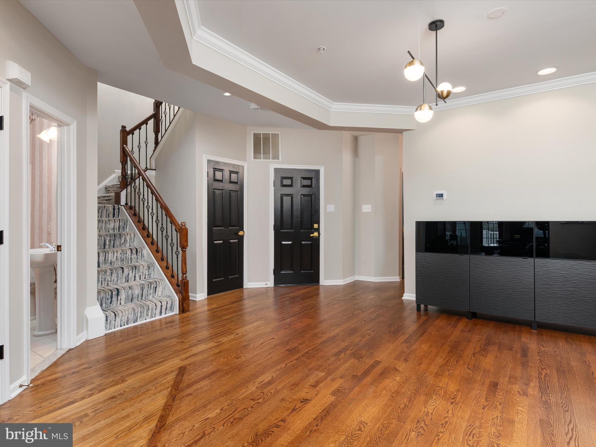 GREY ROCK VILLAS - Residential