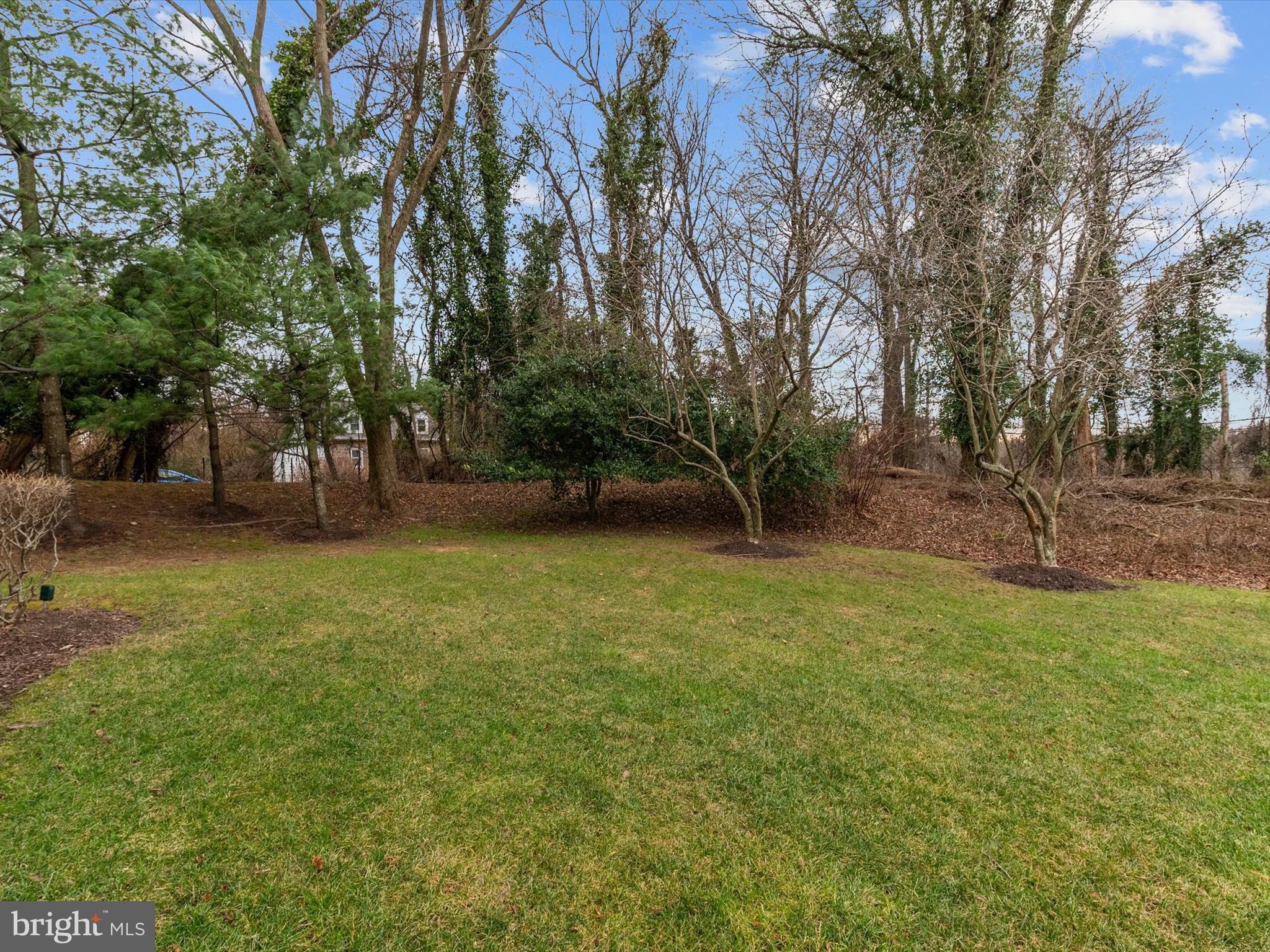 GREY ROCK VILLAS - Residential