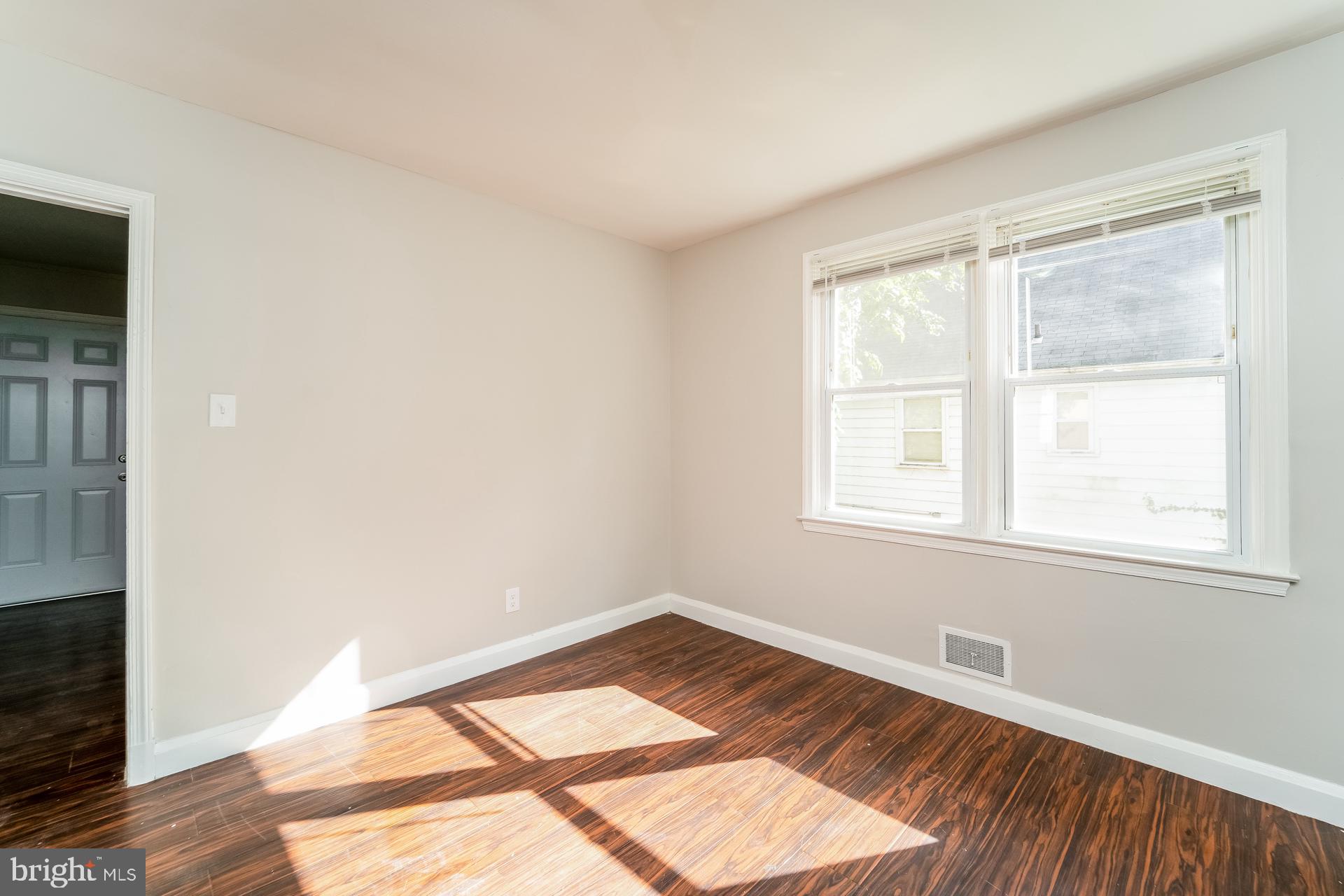 GARDENVILLE - Residential