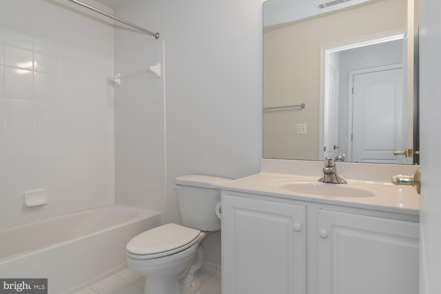 EASTON CLUB EAST - Residential