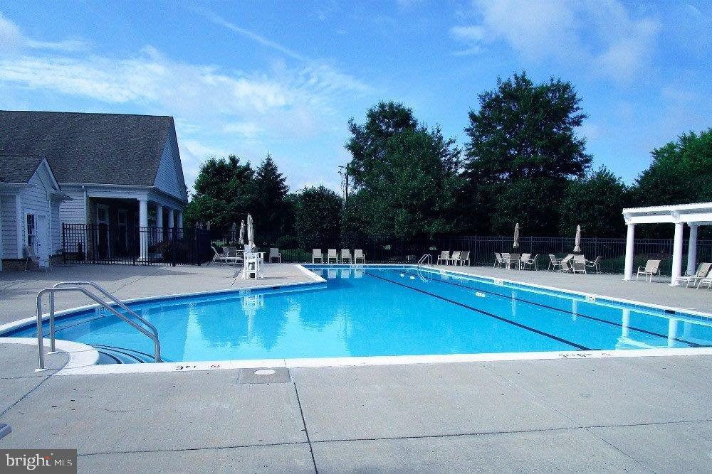 EASTON CLUB EAST - Residential