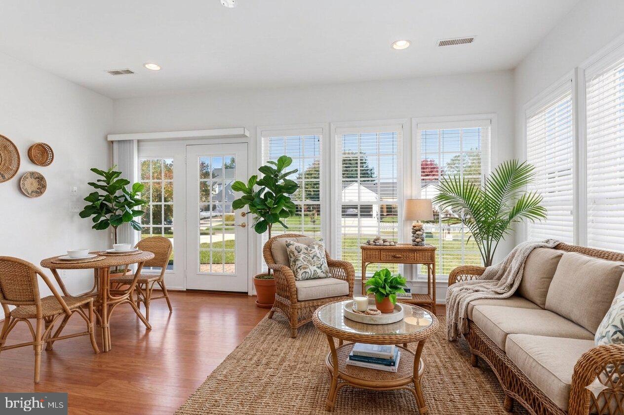 EASTON CLUB EAST - Residential