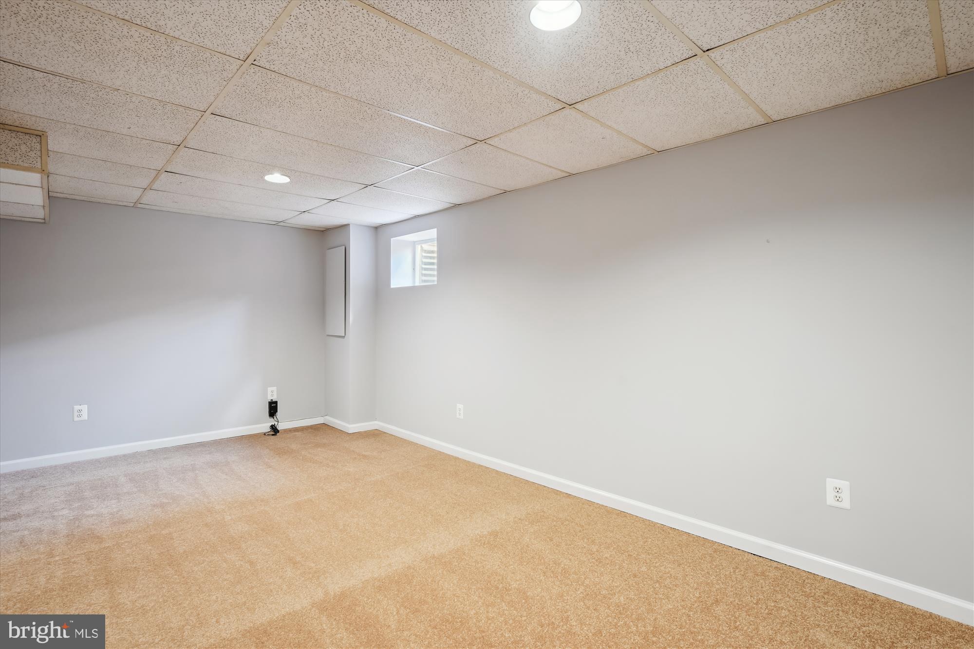 SHADY GROVE VILLAGE - Residential