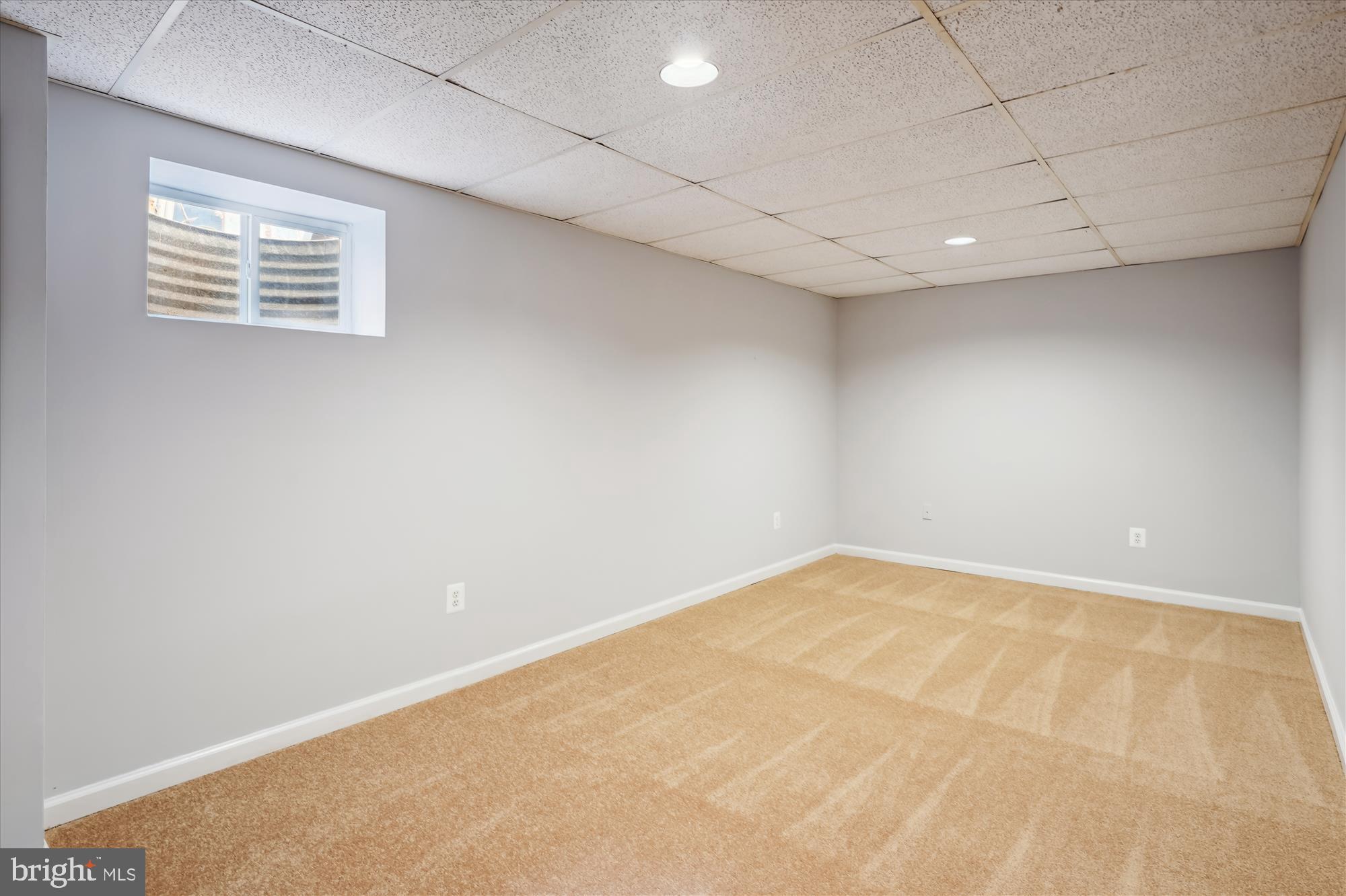 SHADY GROVE VILLAGE - Residential