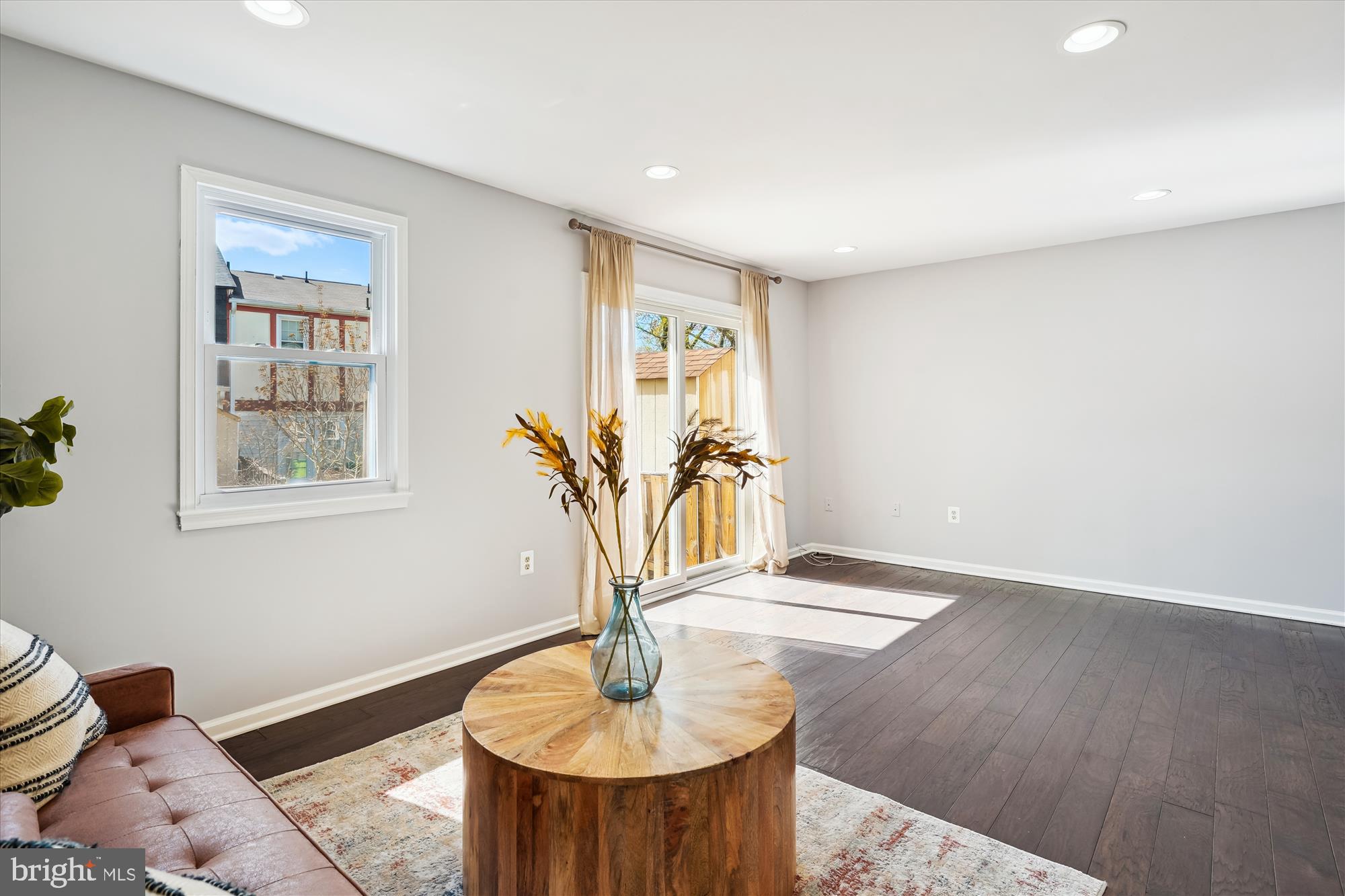 SHADY GROVE VILLAGE - Residential