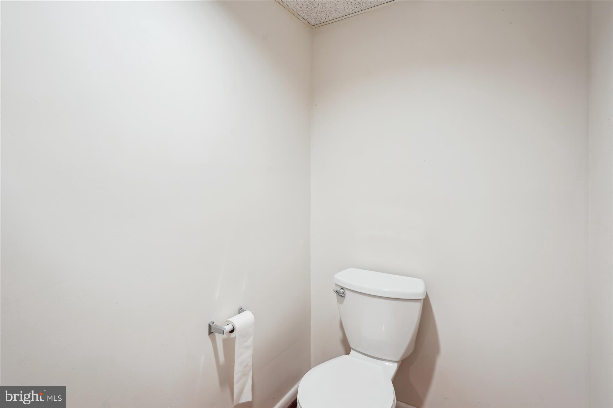 SHADY GROVE VILLAGE - Residential