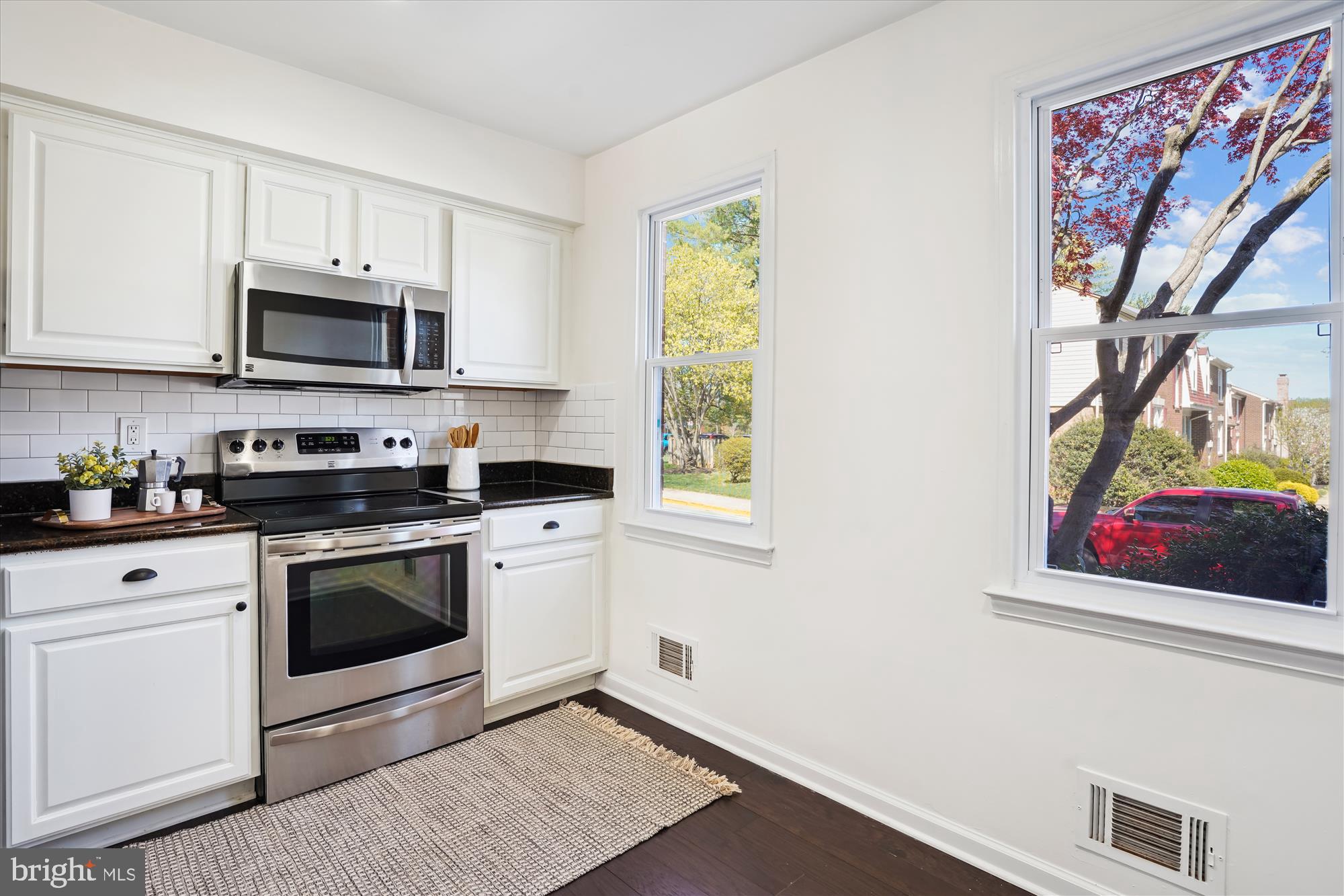 SHADY GROVE VILLAGE - Residential