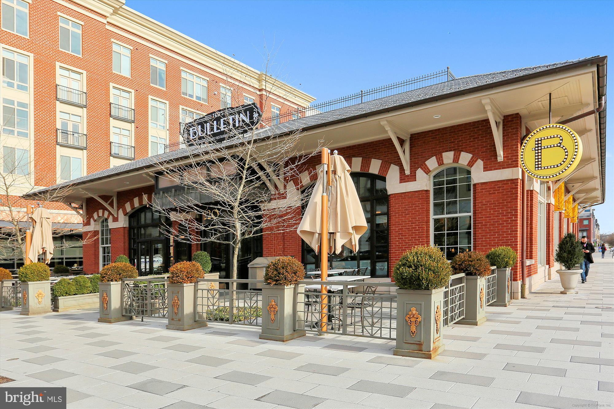 SHADY GROVE VILLAGE - Residential