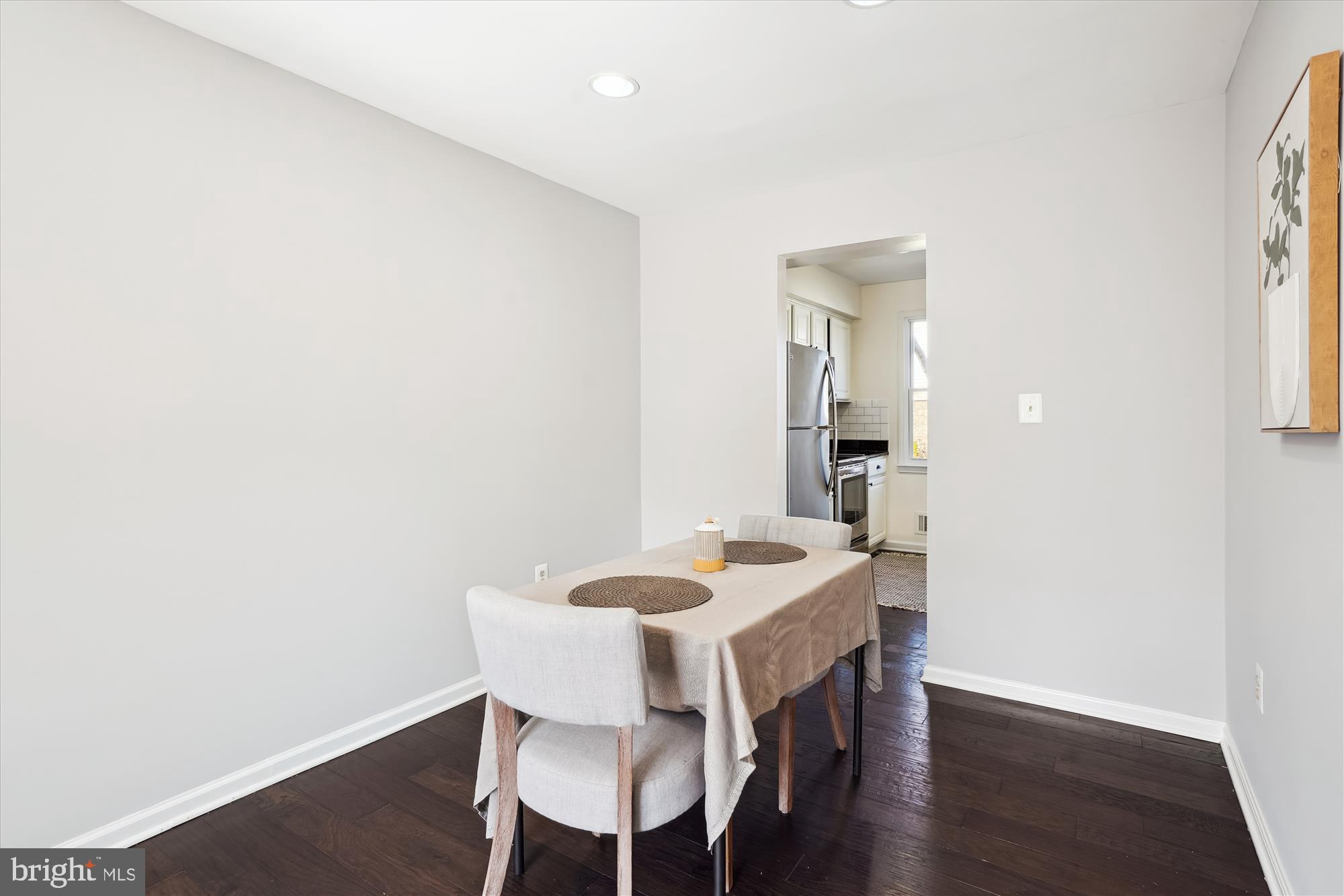 SHADY GROVE VILLAGE - Residential