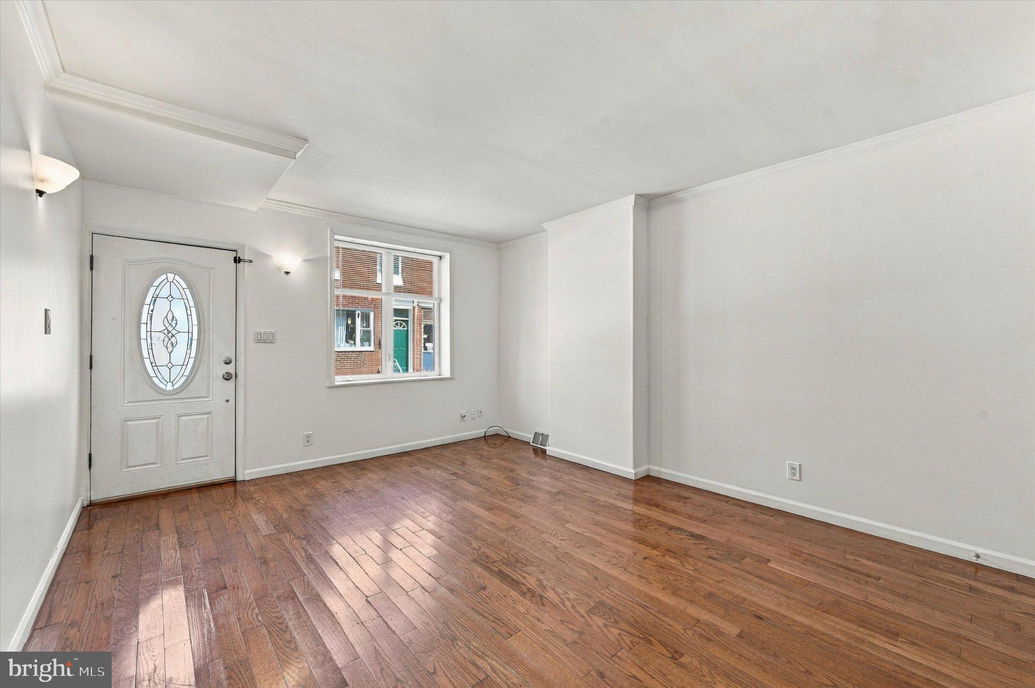 1208 TREE STREET