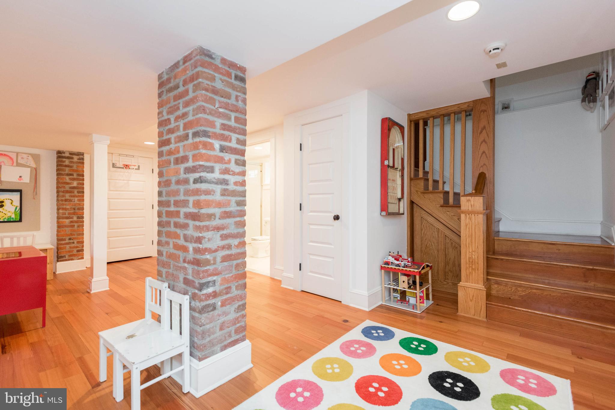 MURRAY HILL - Residential