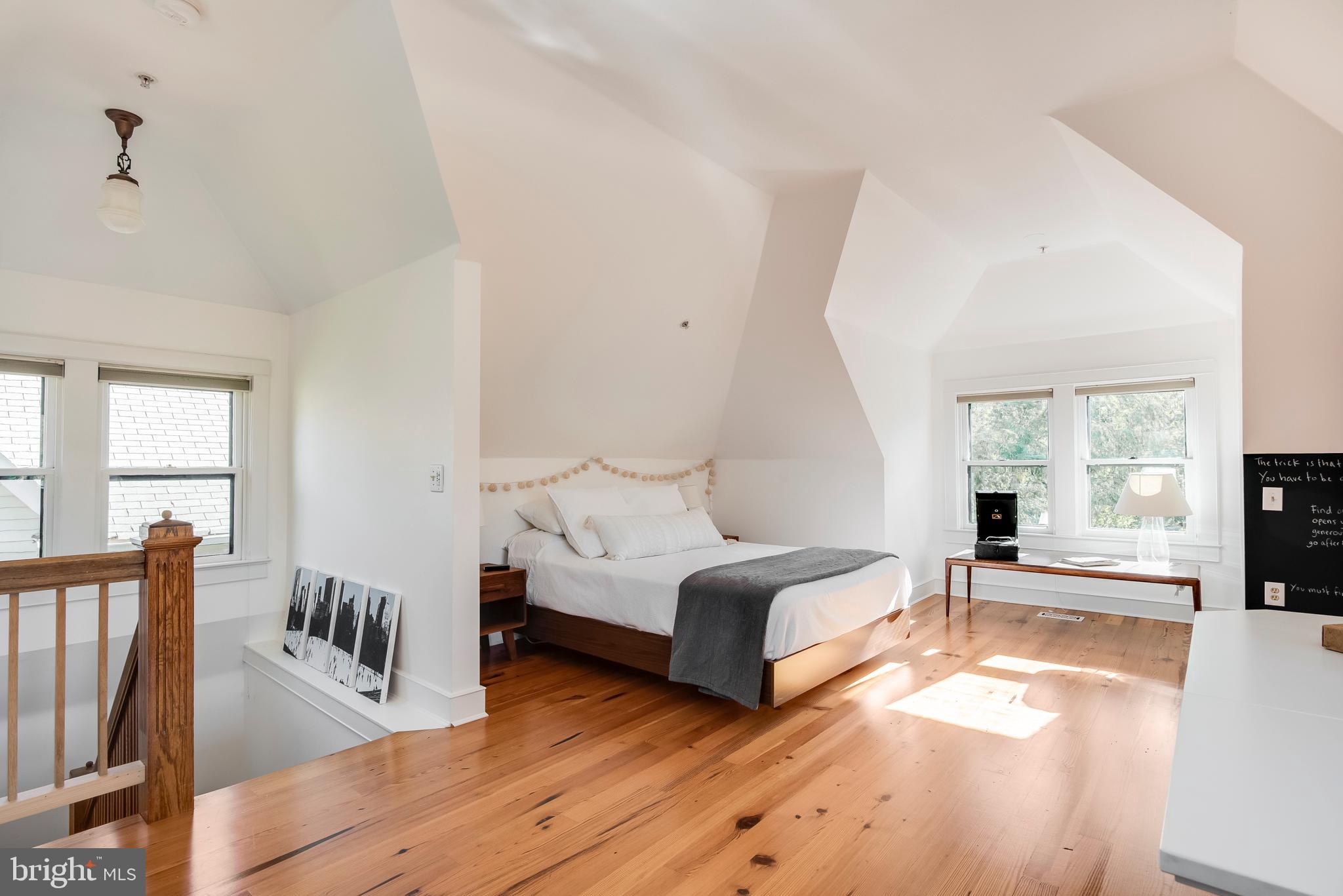 MURRAY HILL - Residential