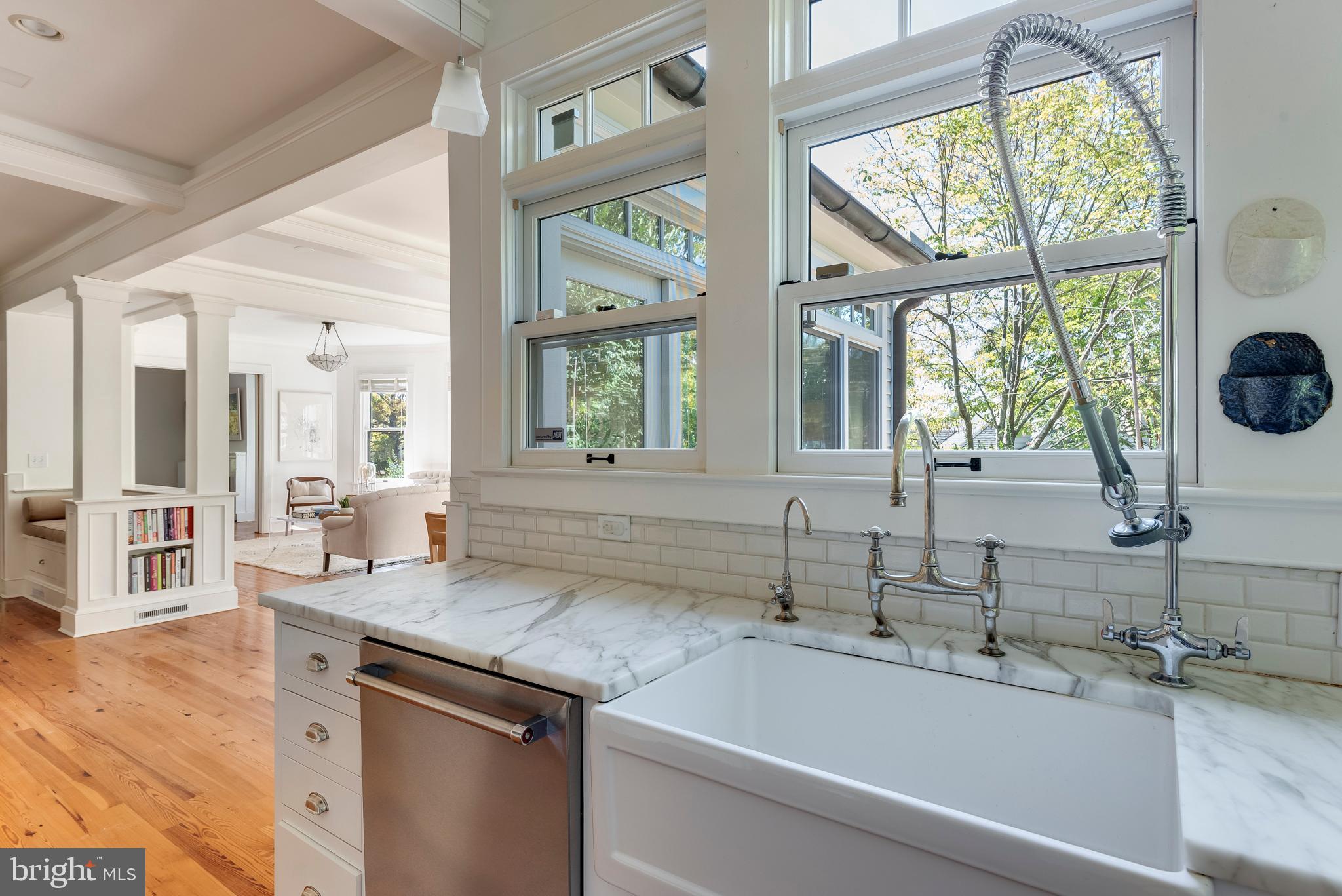 MURRAY HILL - Residential