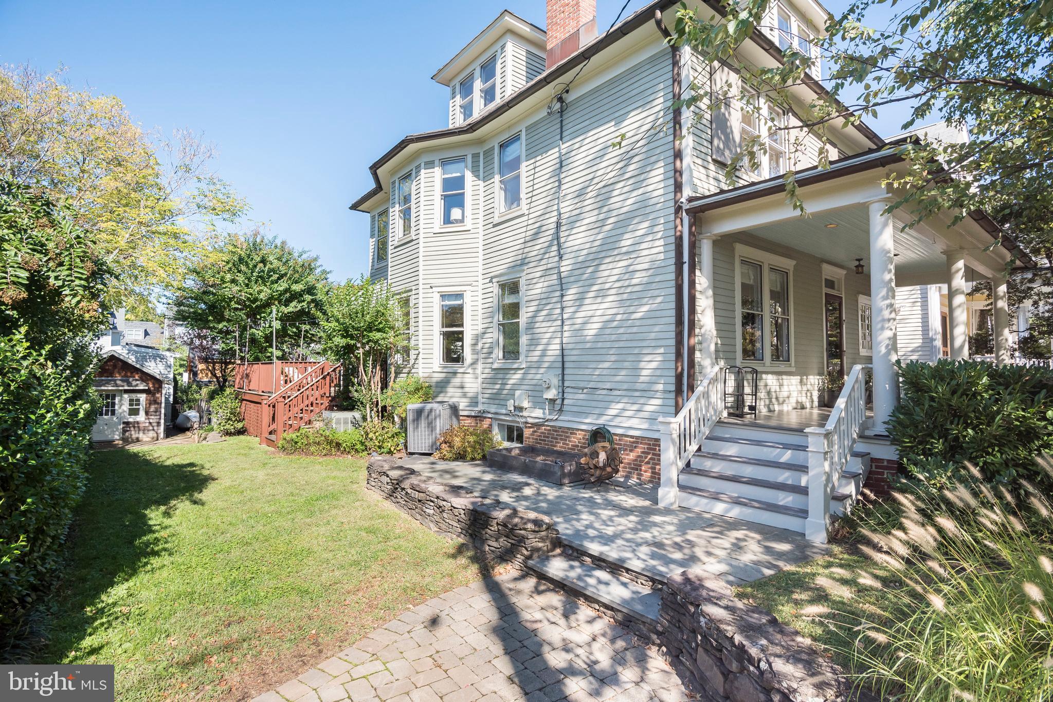 MURRAY HILL - Residential