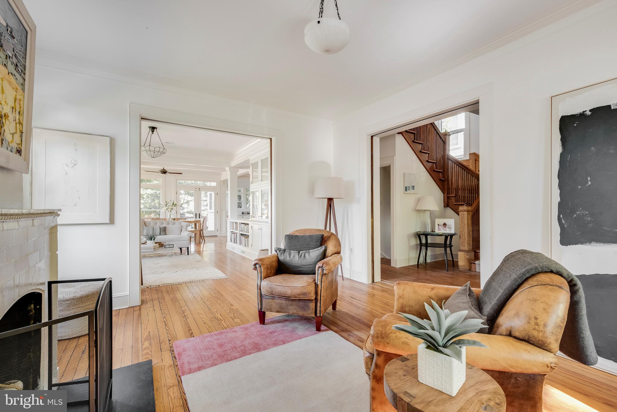 MURRAY HILL - Residential