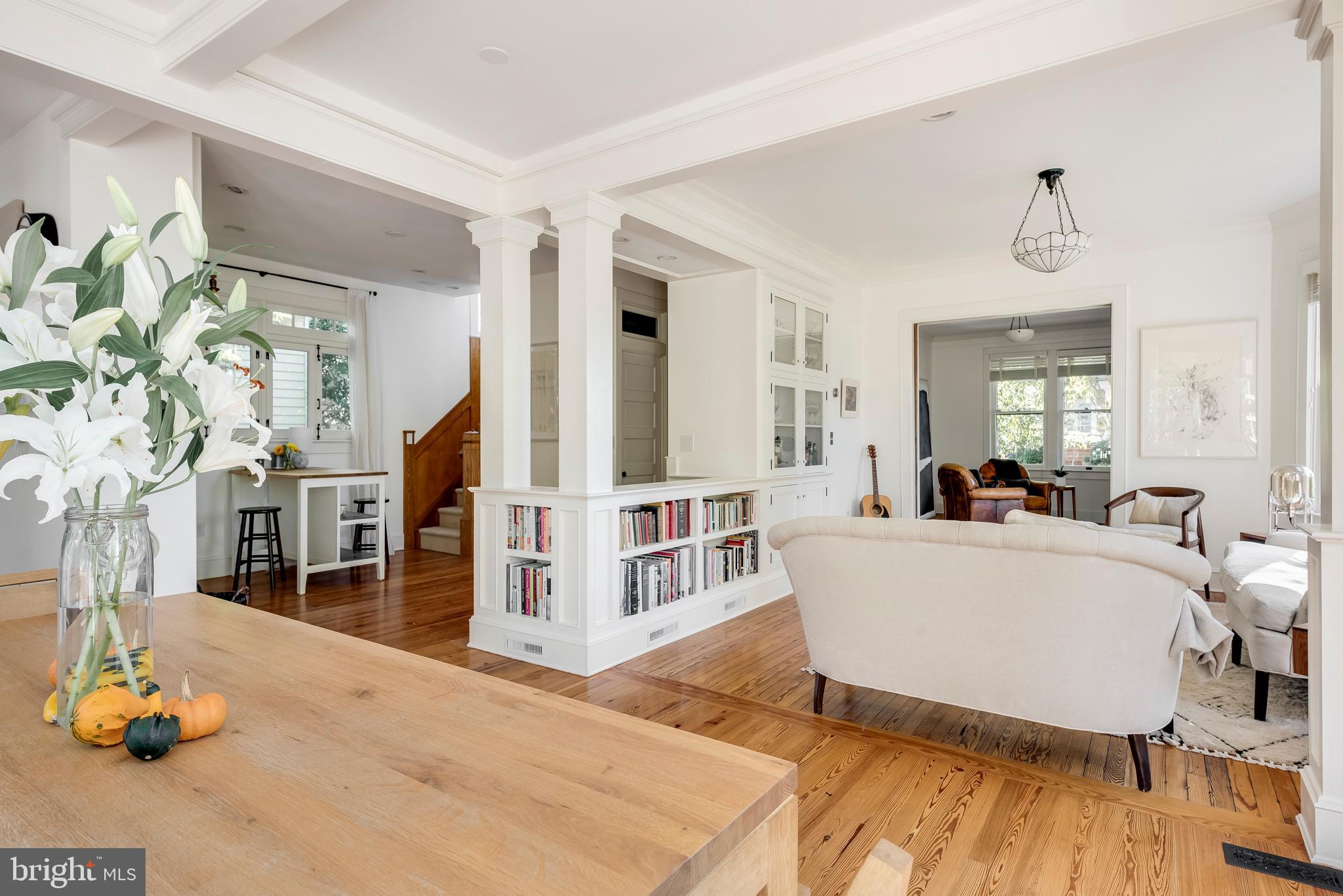 MURRAY HILL - Residential