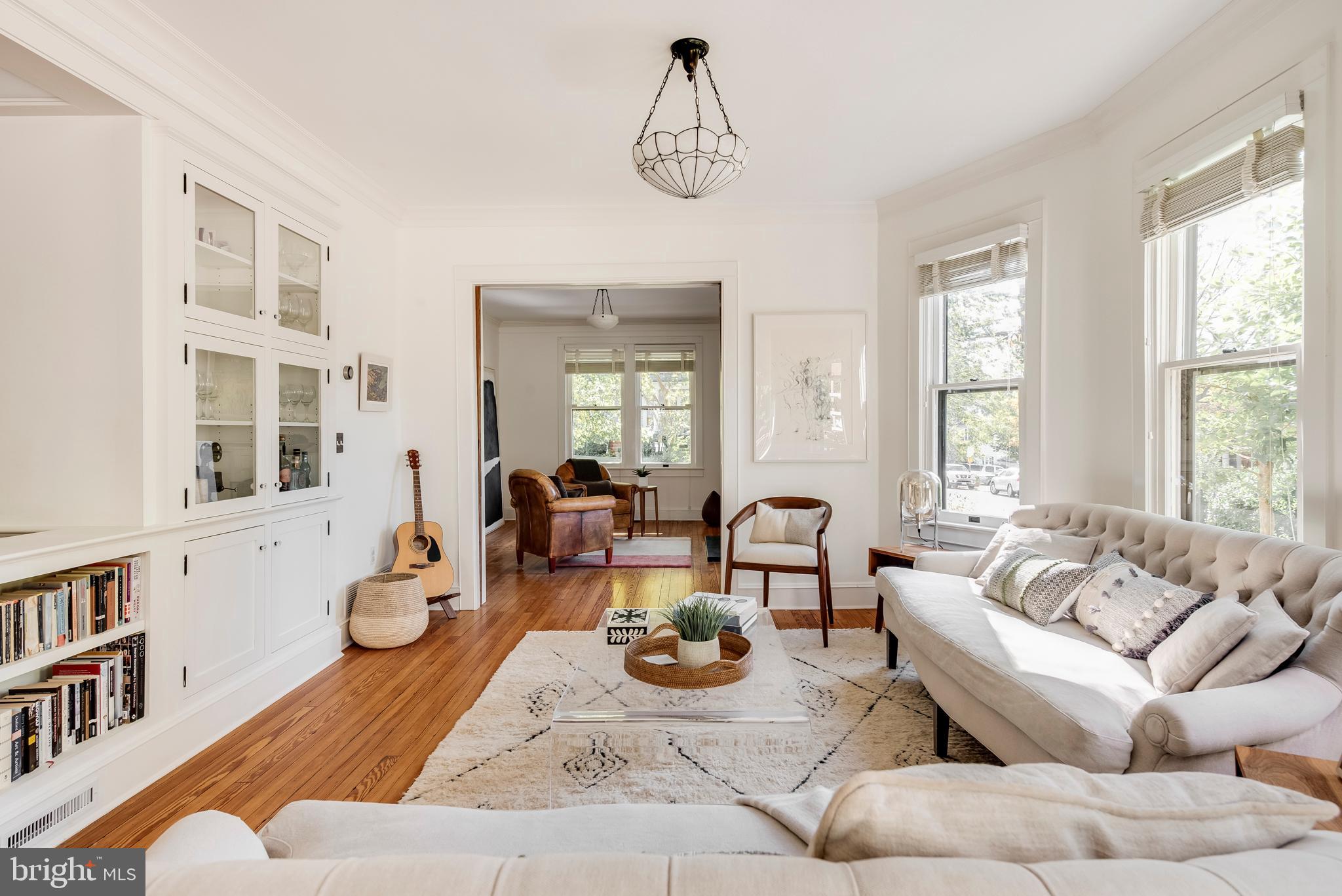 MURRAY HILL - Residential