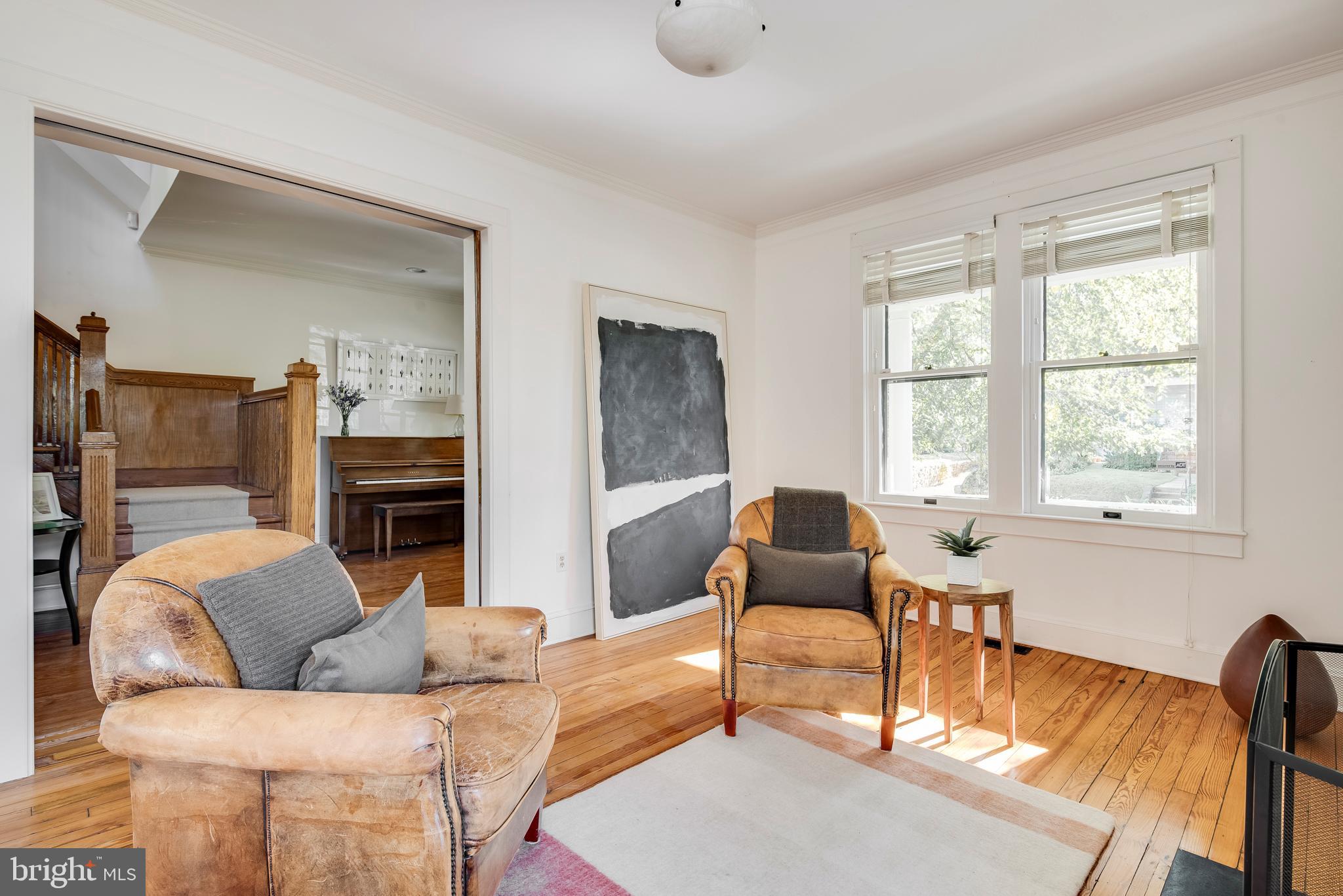 MURRAY HILL - Residential