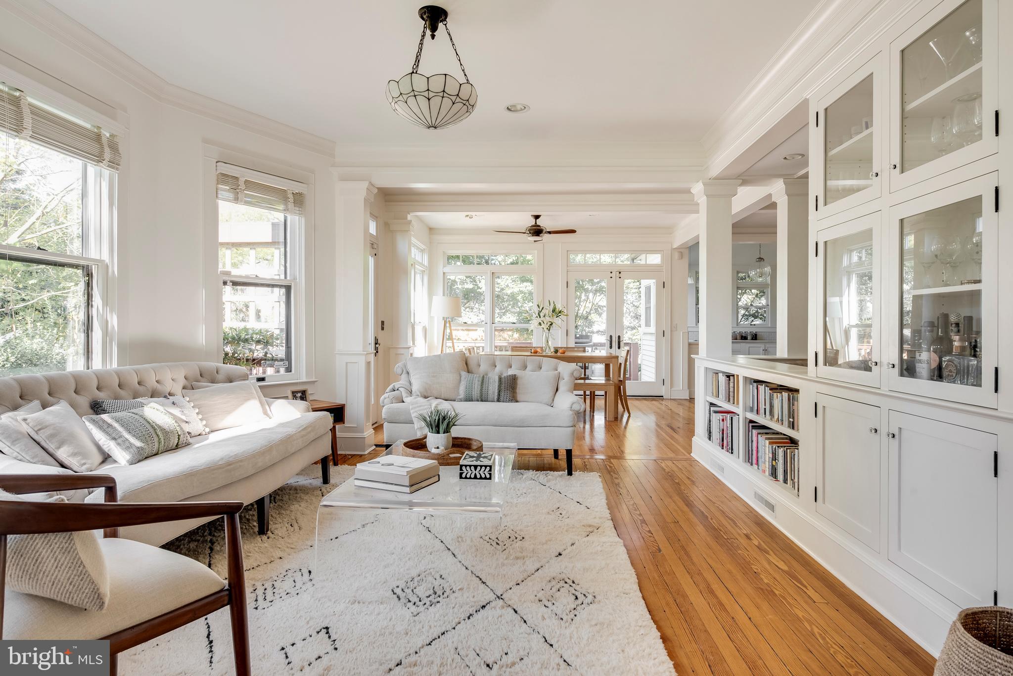 MURRAY HILL - Residential