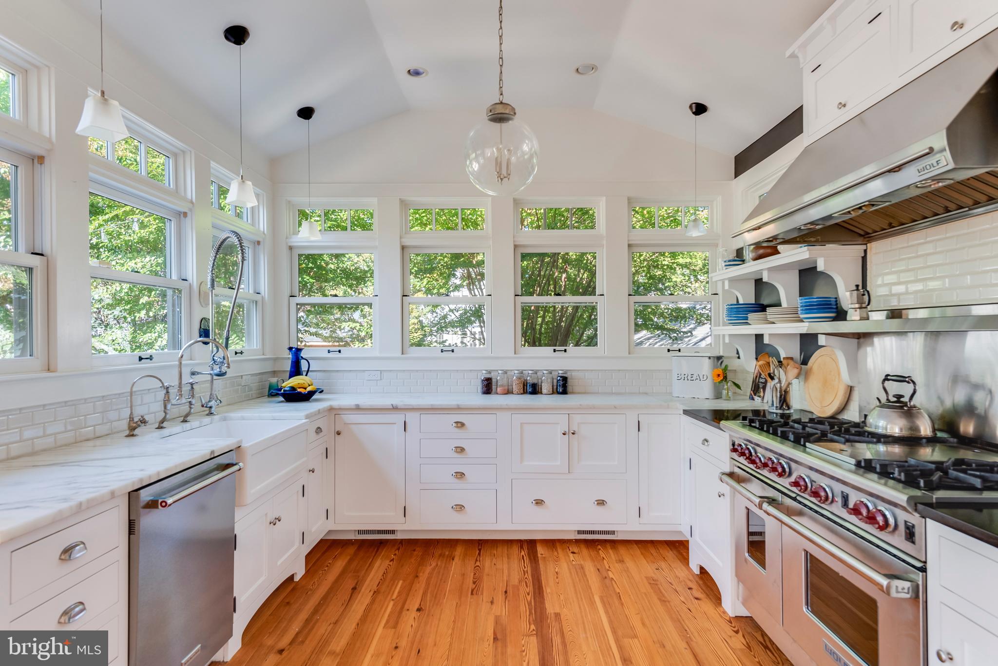 MURRAY HILL - Residential