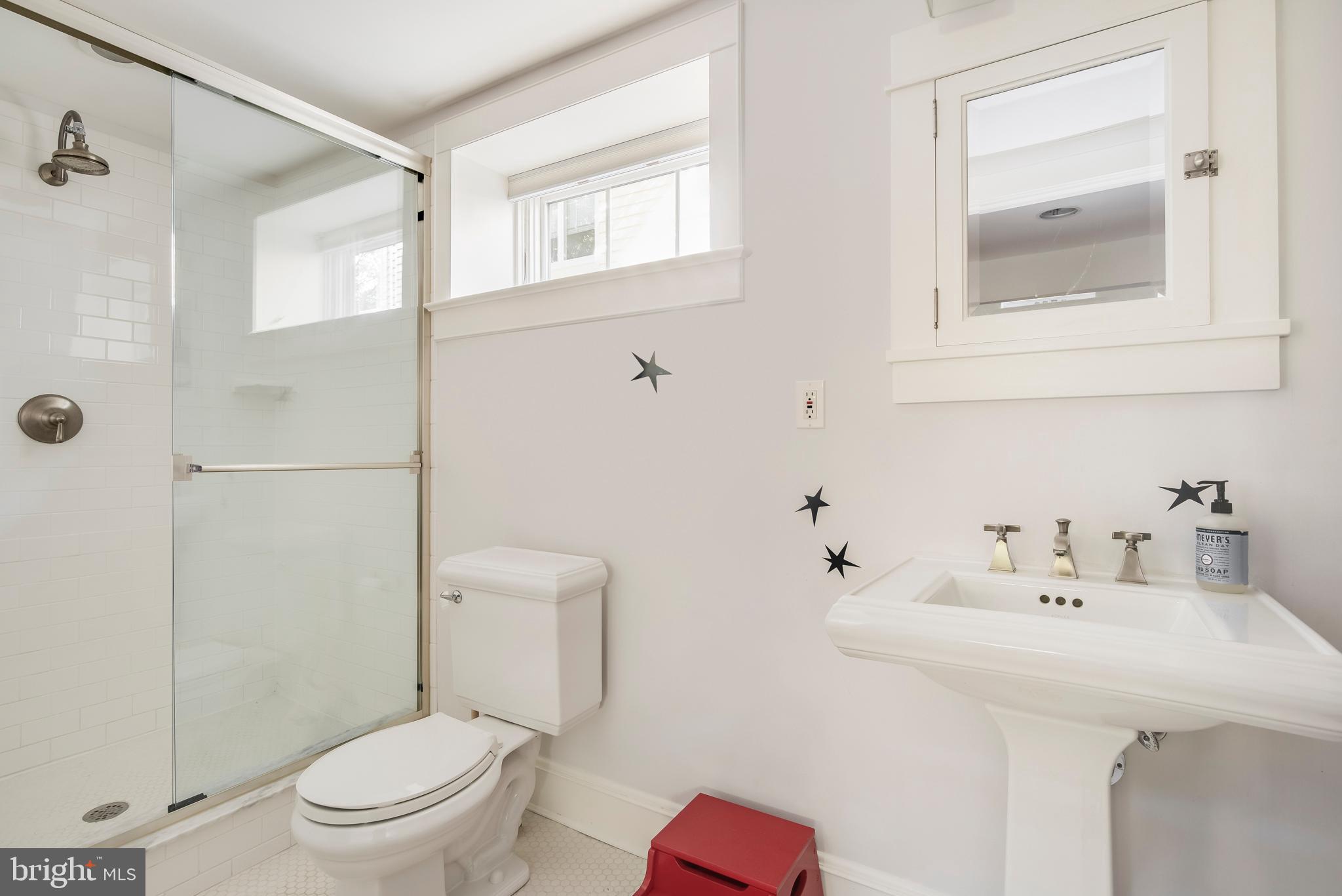 MURRAY HILL - Residential