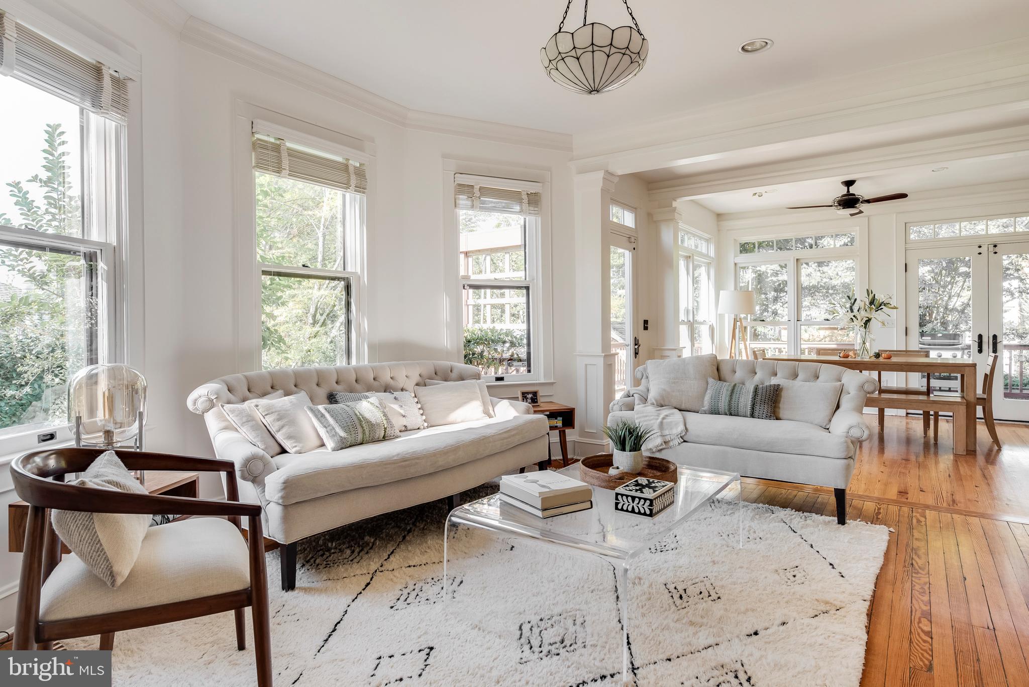 MURRAY HILL - Residential