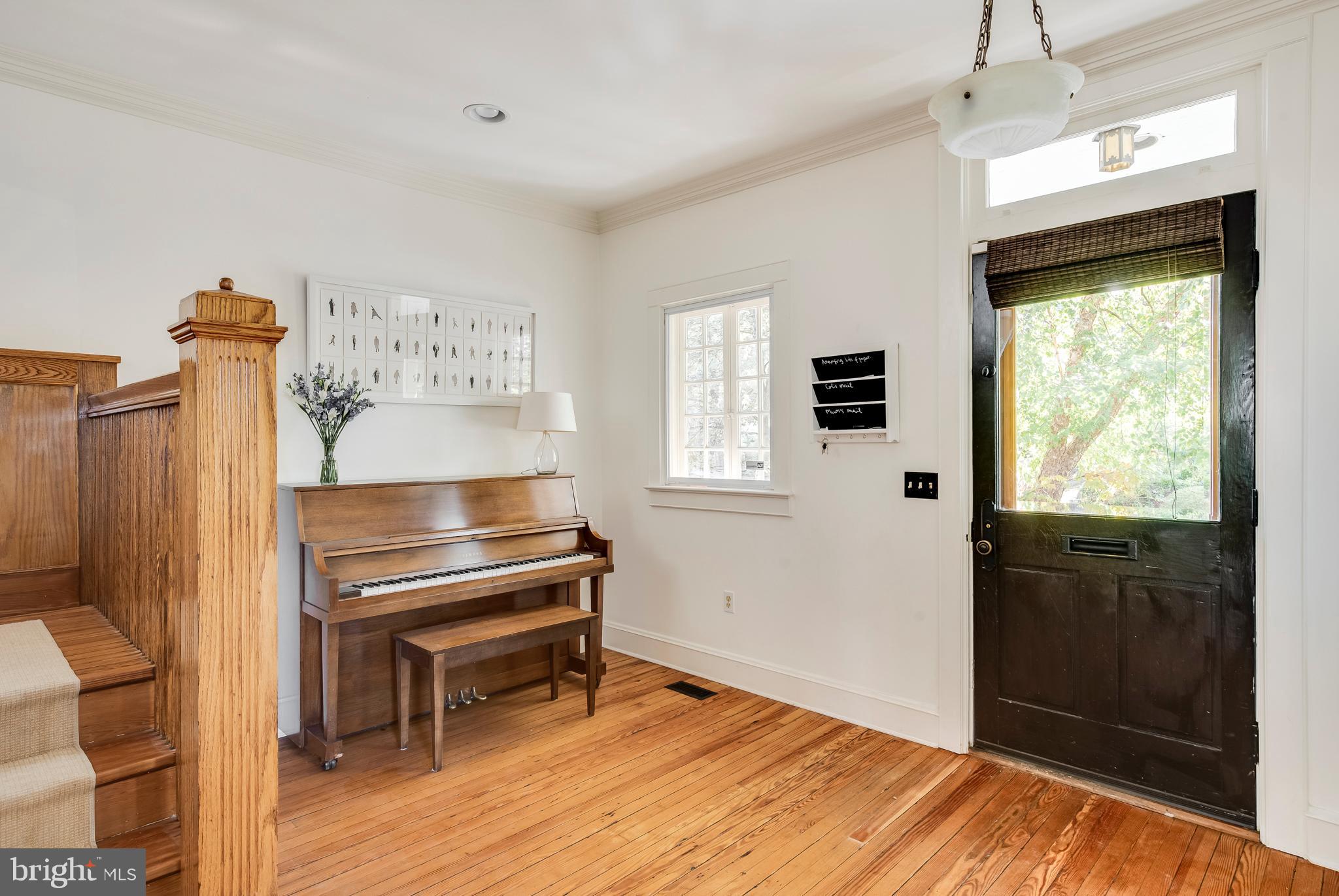 MURRAY HILL - Residential