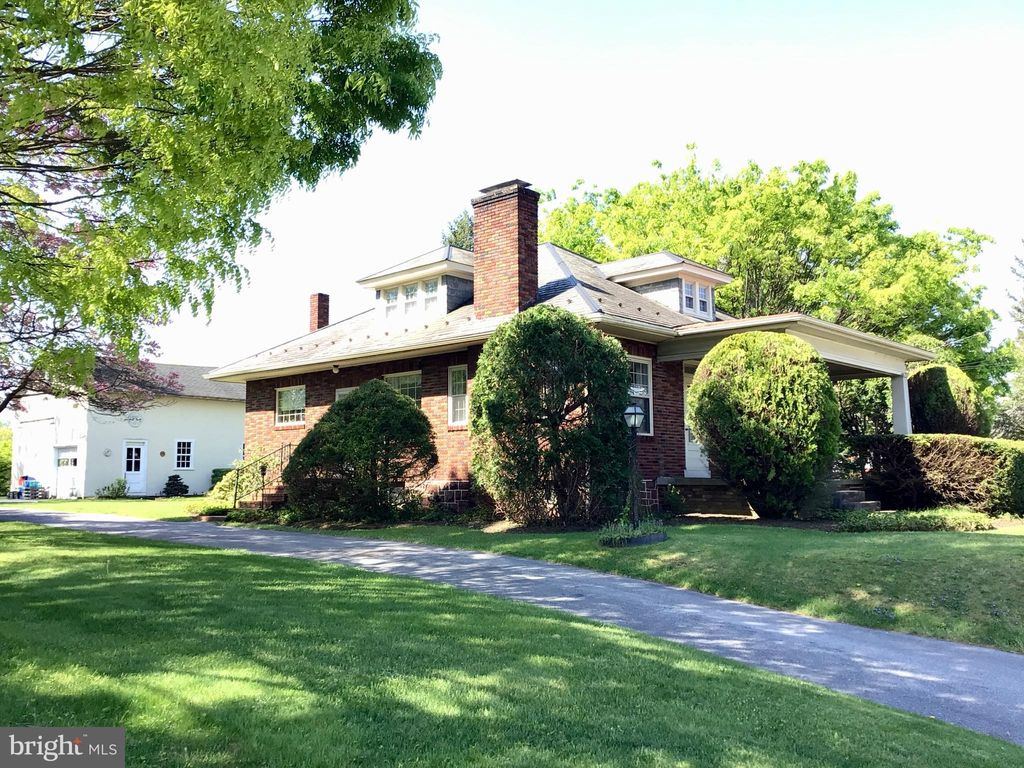 Photo of 1230 Main Street, Akron, PA 17501 (MLS # PALA2050690)