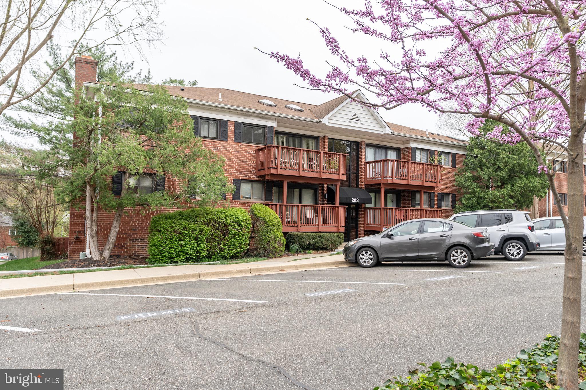 SEMINARY WALK - Residential