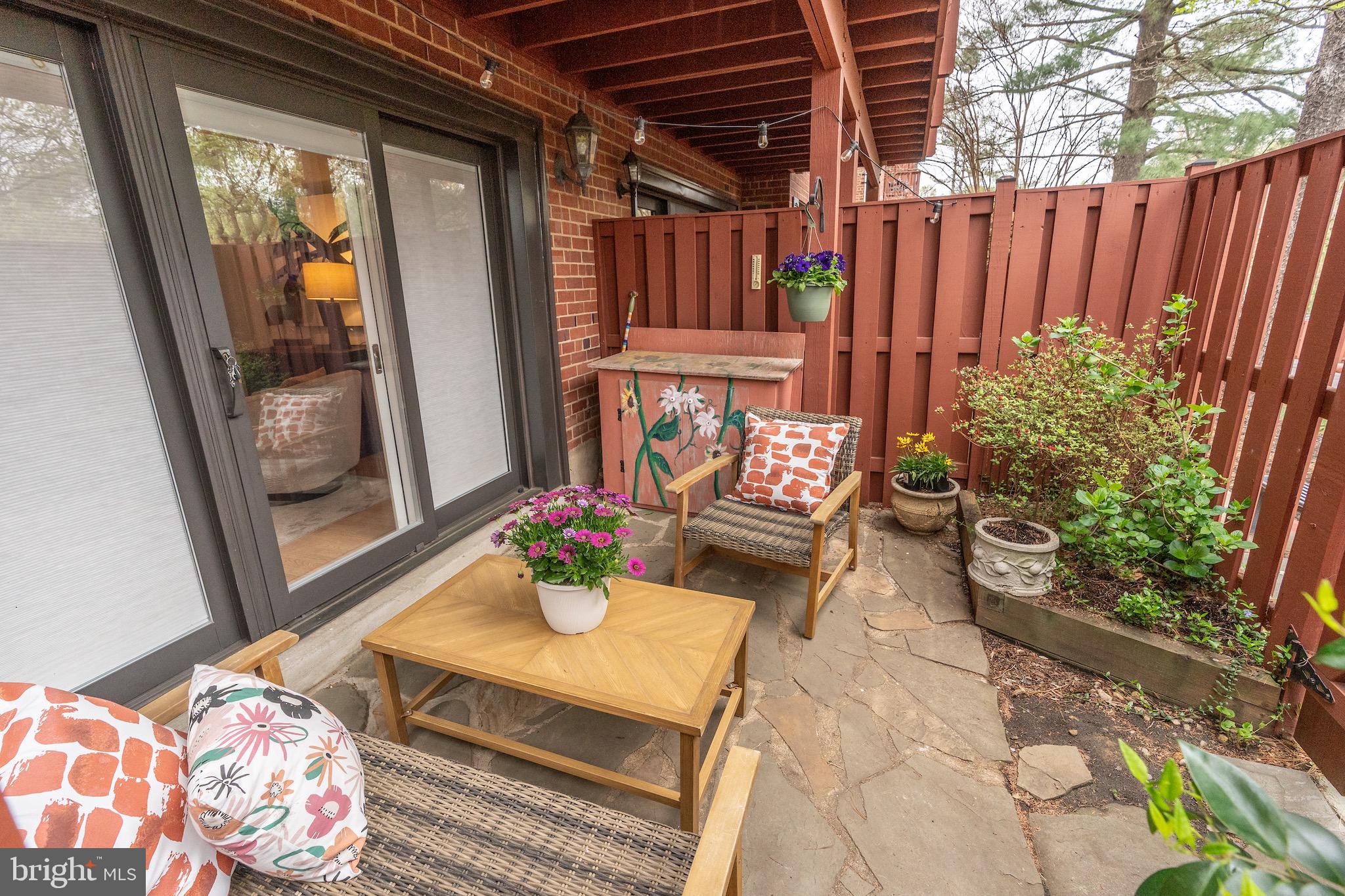 SEMINARY WALK - Residential