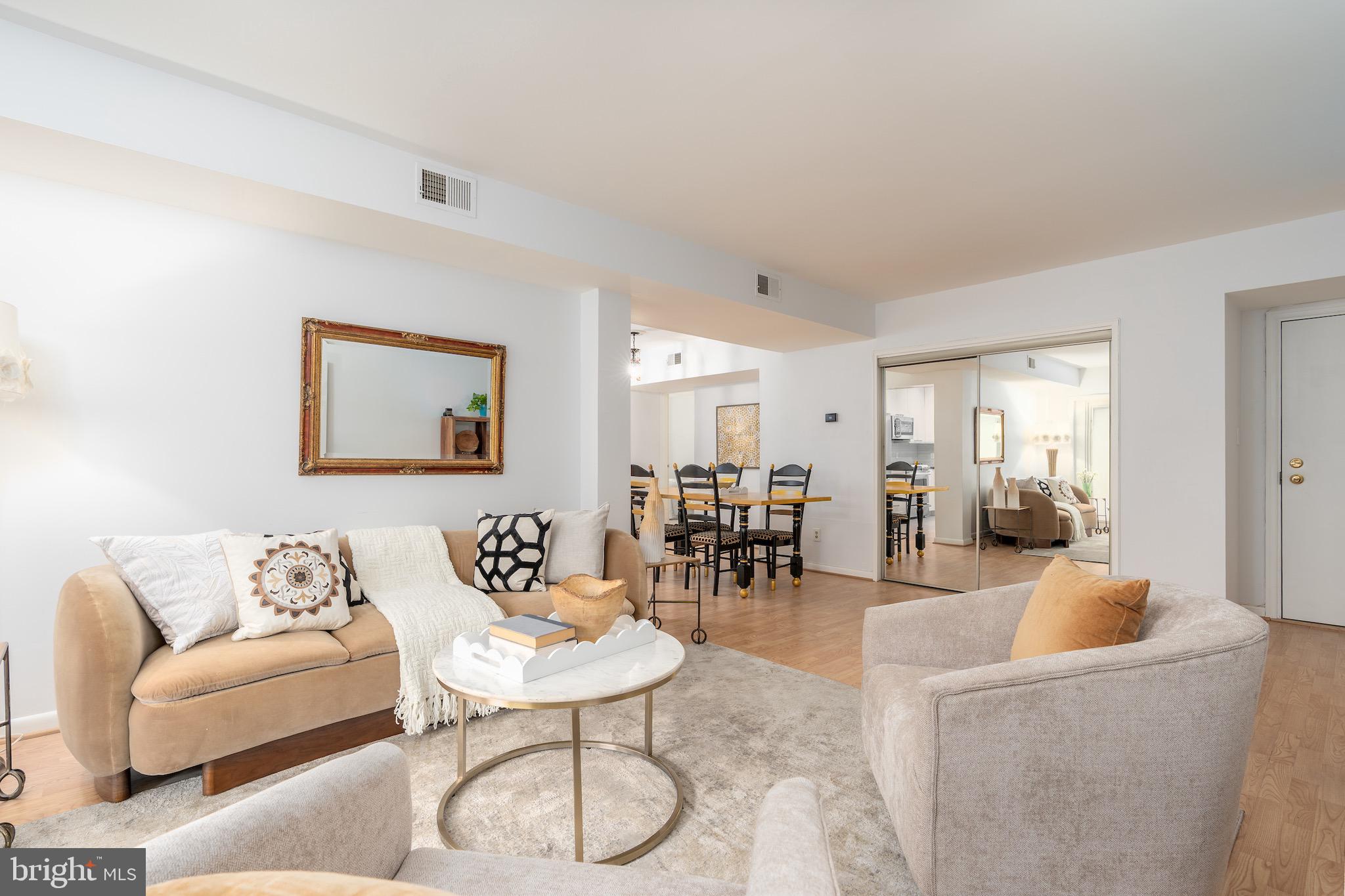 SEMINARY WALK - Residential