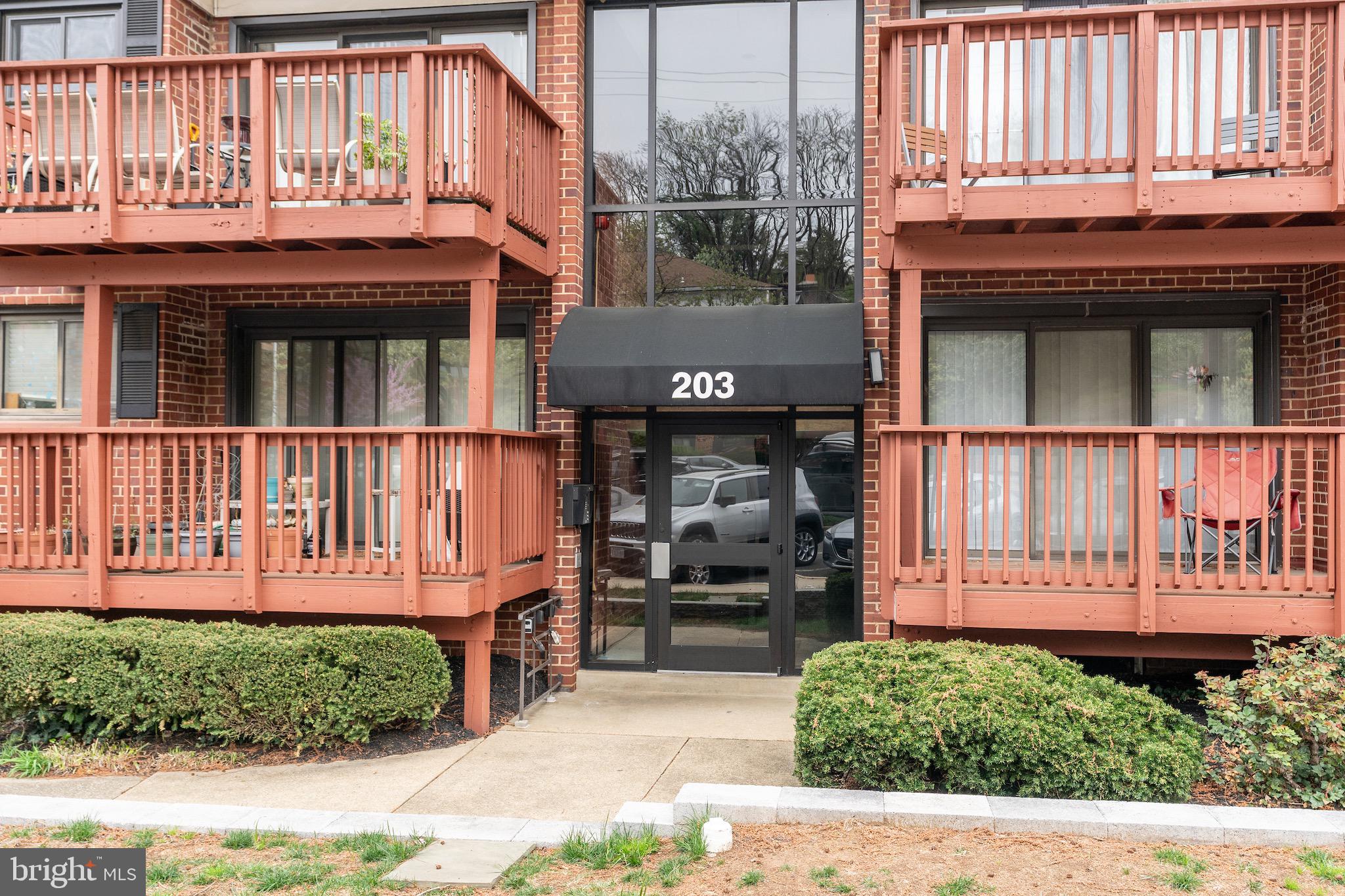 SEMINARY WALK - Residential