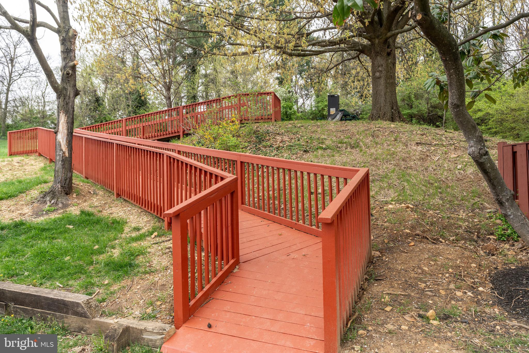 SEMINARY WALK - Residential