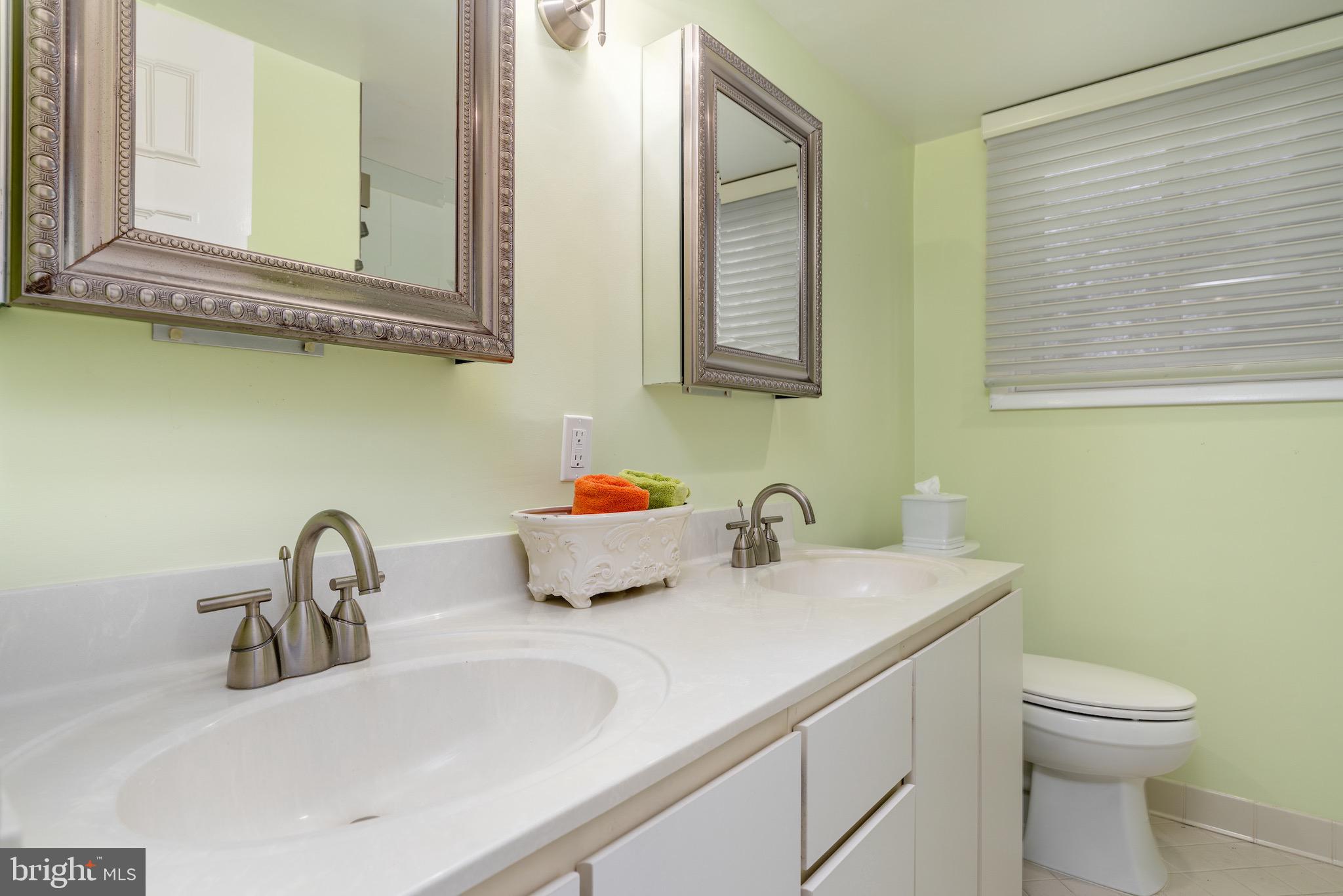 SEMINARY WALK - Residential