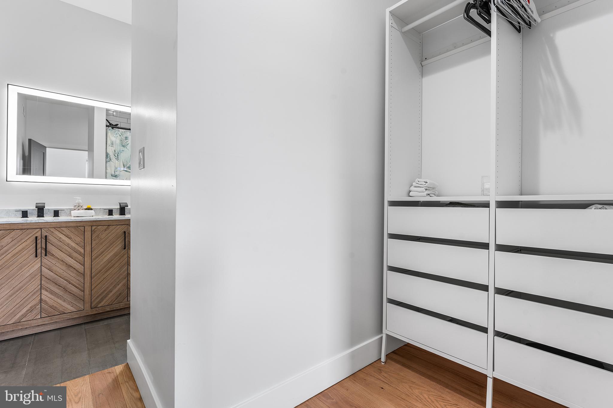 WEST PASSYUNK - Residential