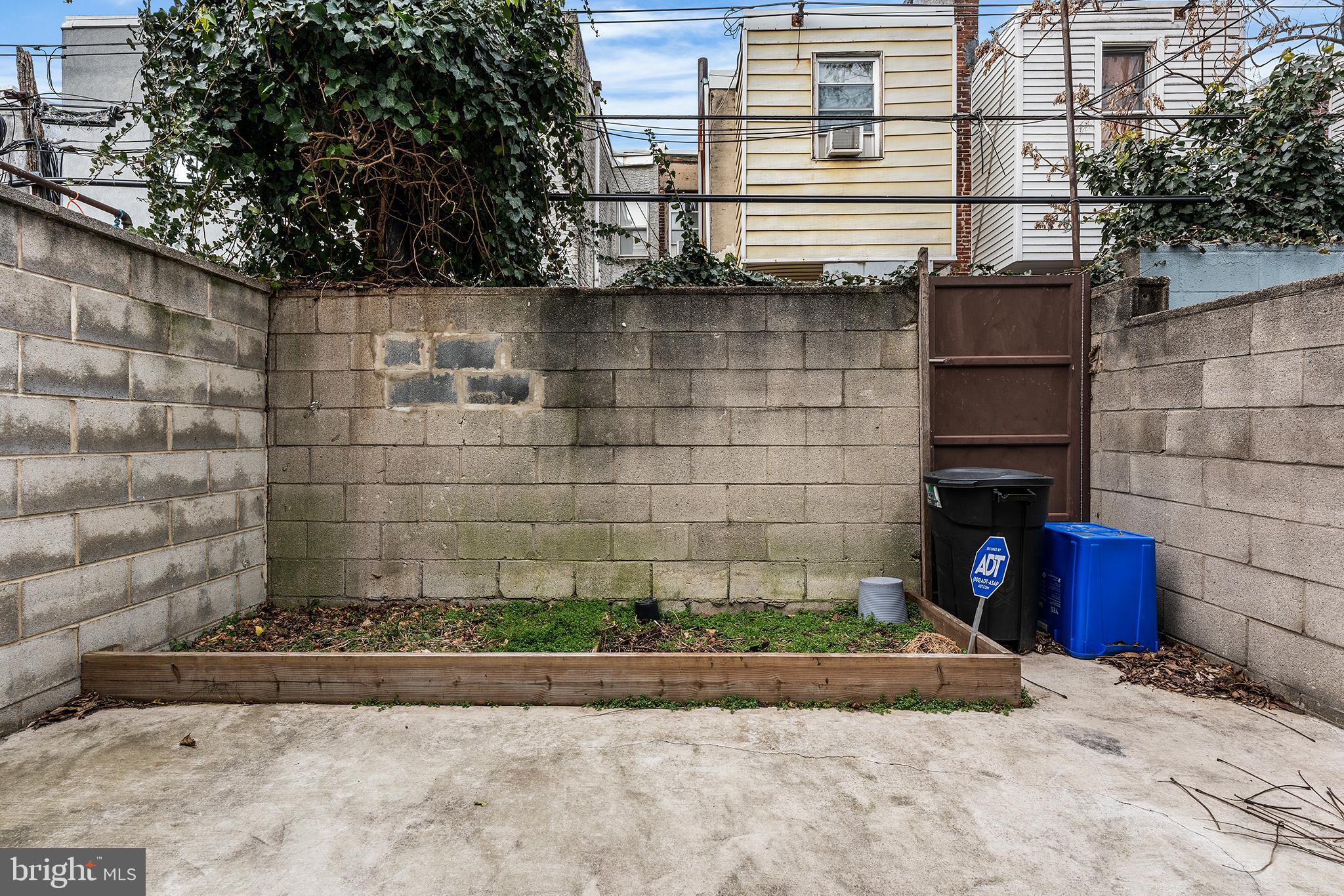 WEST PASSYUNK - Residential