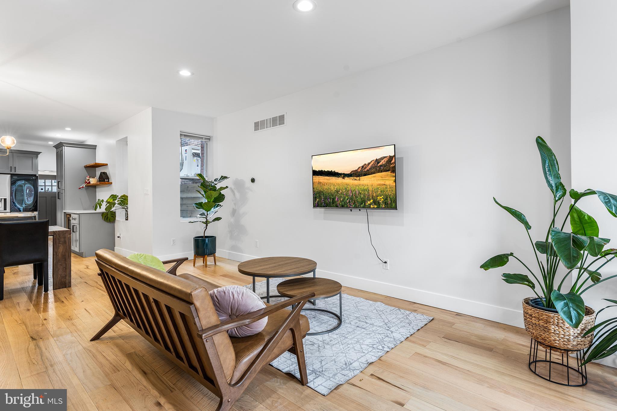 WEST PASSYUNK - Residential