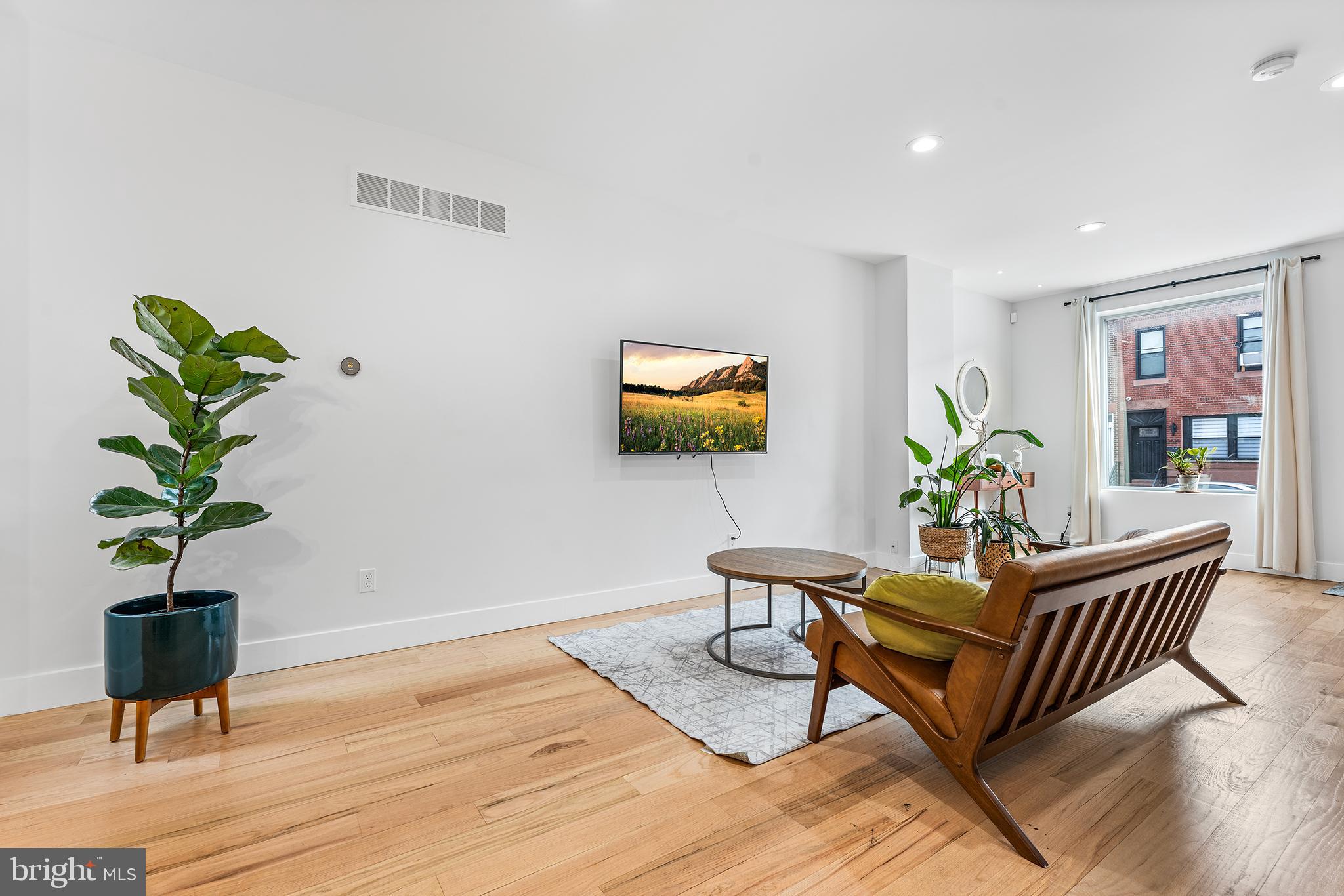 WEST PASSYUNK - Residential