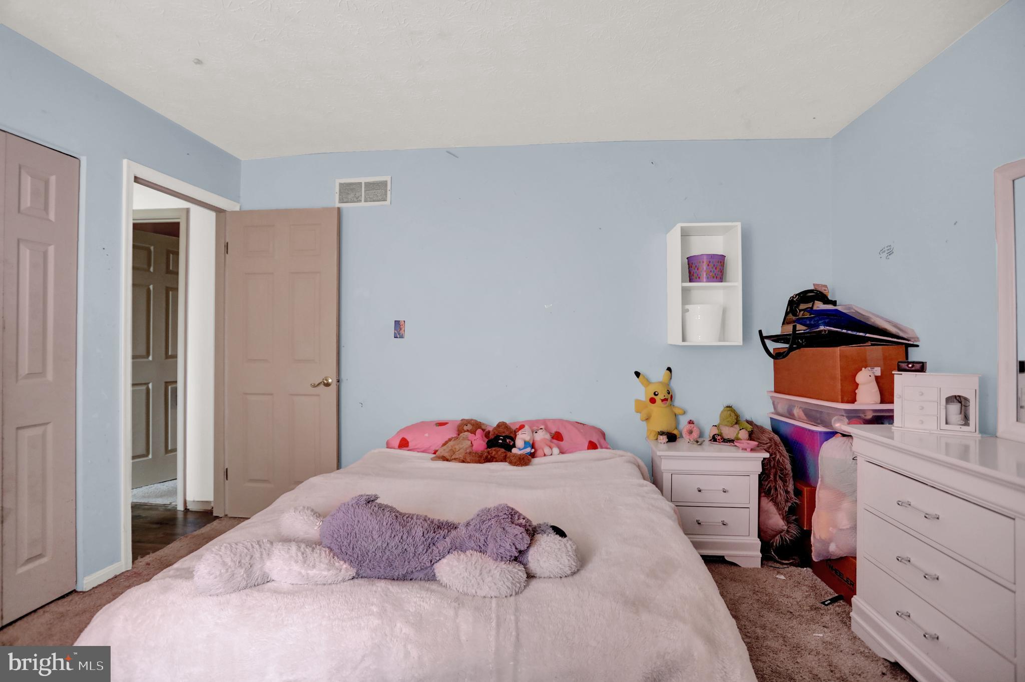 RIVERSIDE - Residential