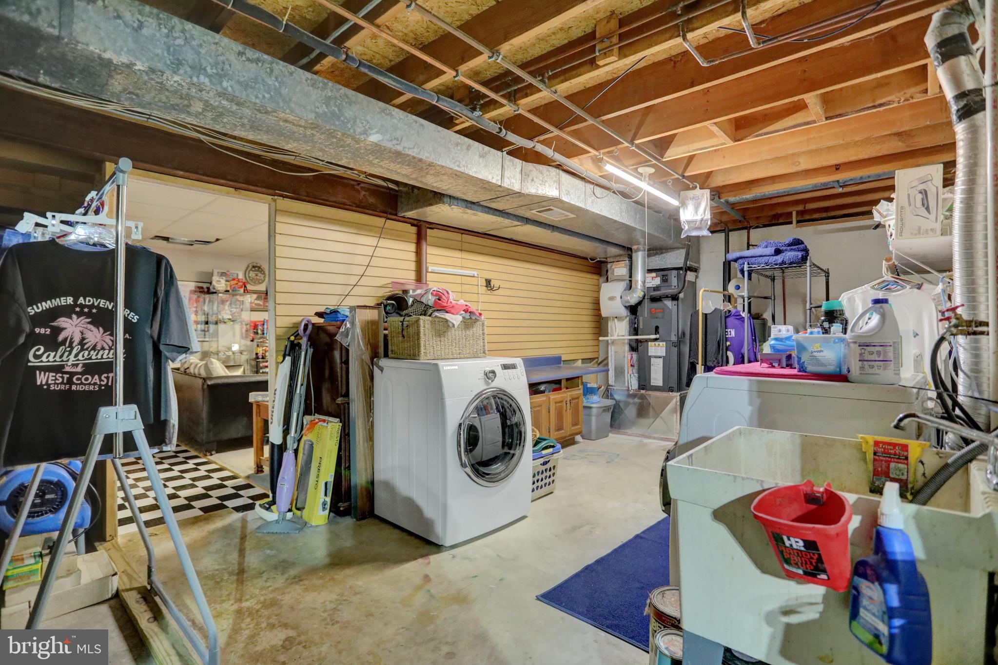 RIVERSIDE - Residential